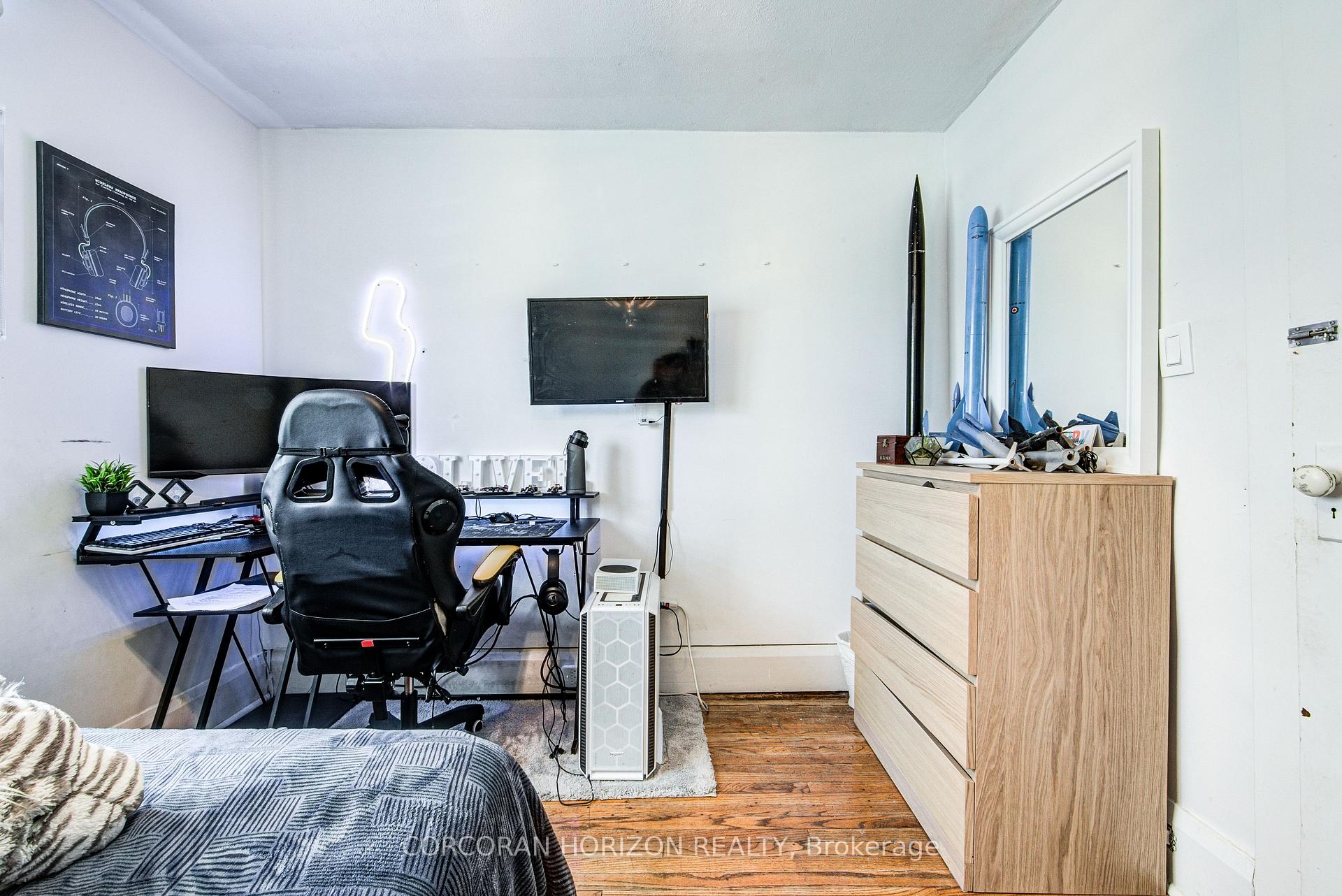 Photo 45 of 77 Montgomery Avenue, Toronto, Yonge-Eglinton — HOMEH
