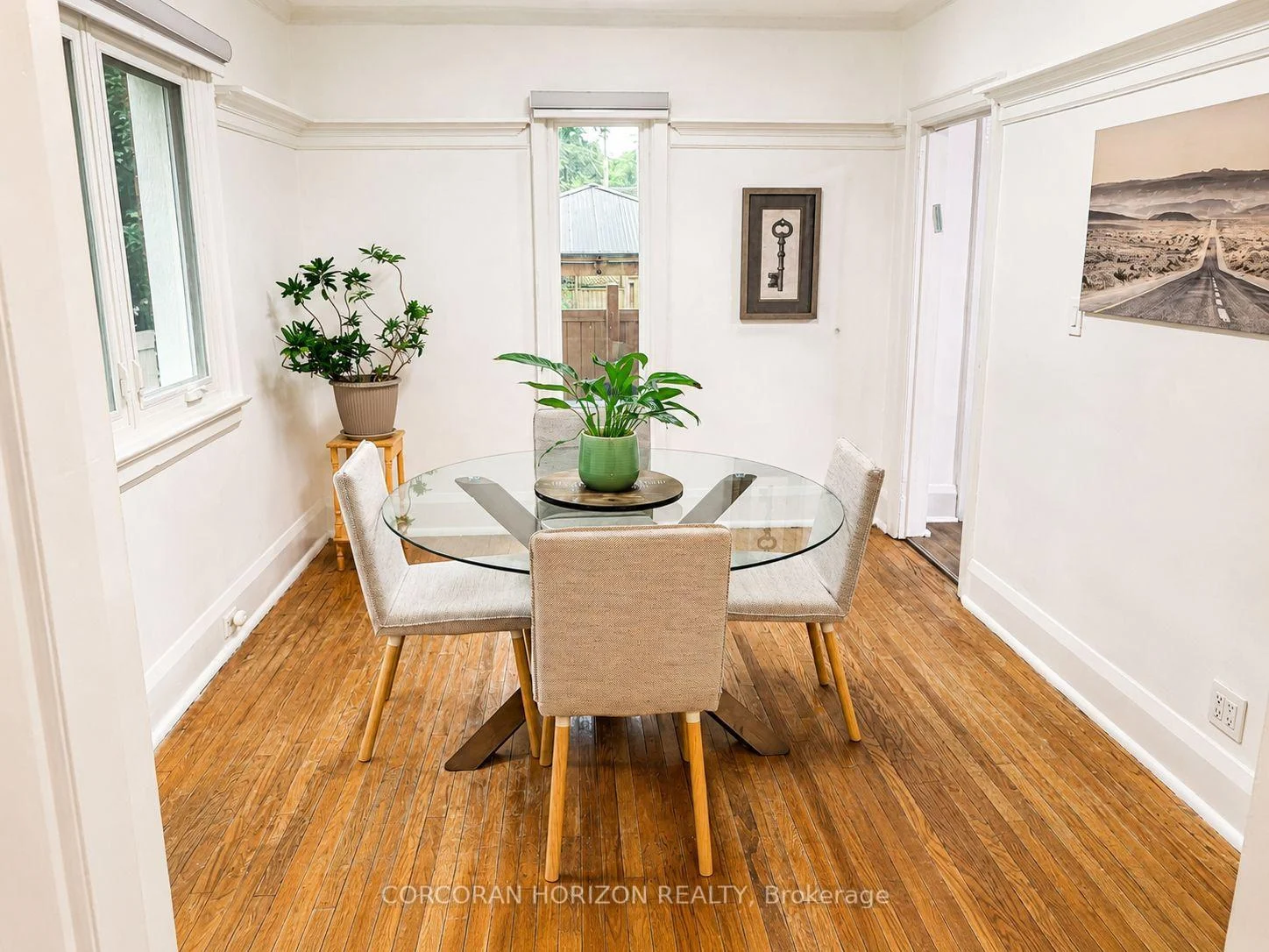 Photo 16 of 77 Montgomery Avenue, Toronto, Yonge-Eglinton — HOMEH