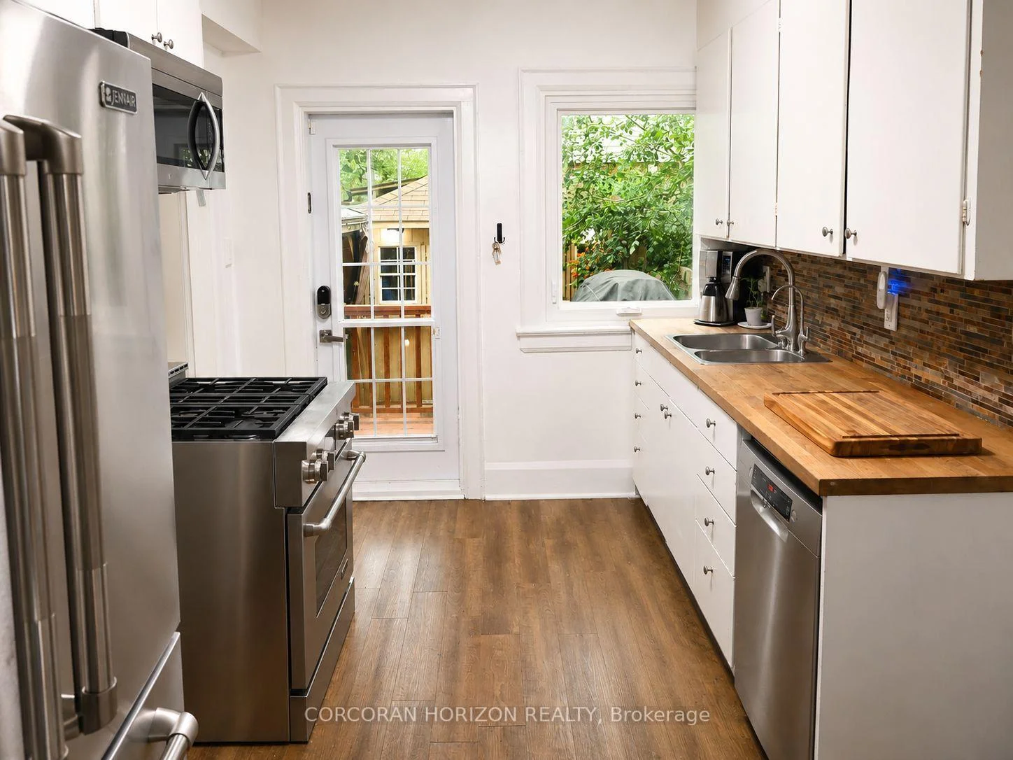 Photo 25 of 77 Montgomery Avenue, Toronto, Yonge-Eglinton — HOMEH