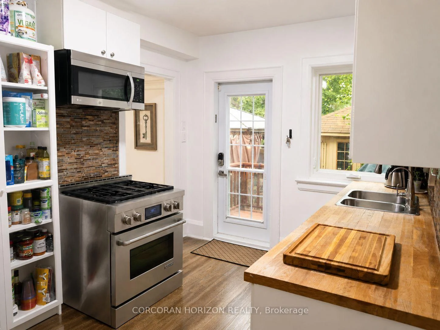 Photo 29 of 77 Montgomery Avenue, Toronto, Yonge-Eglinton — HOMEH