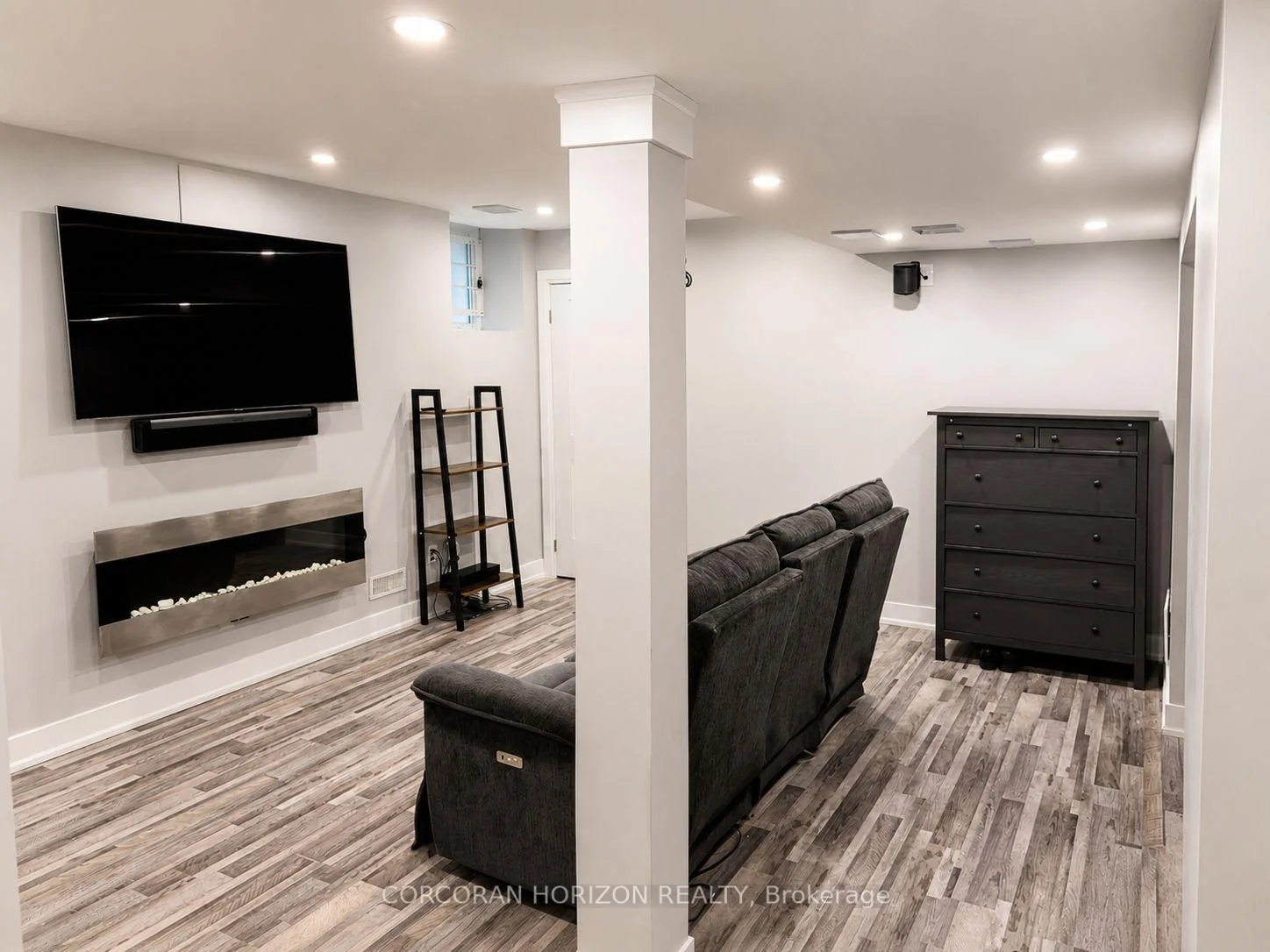 Photo 36 of 77 Montgomery Avenue, Toronto, Yonge-Eglinton — HOMEH