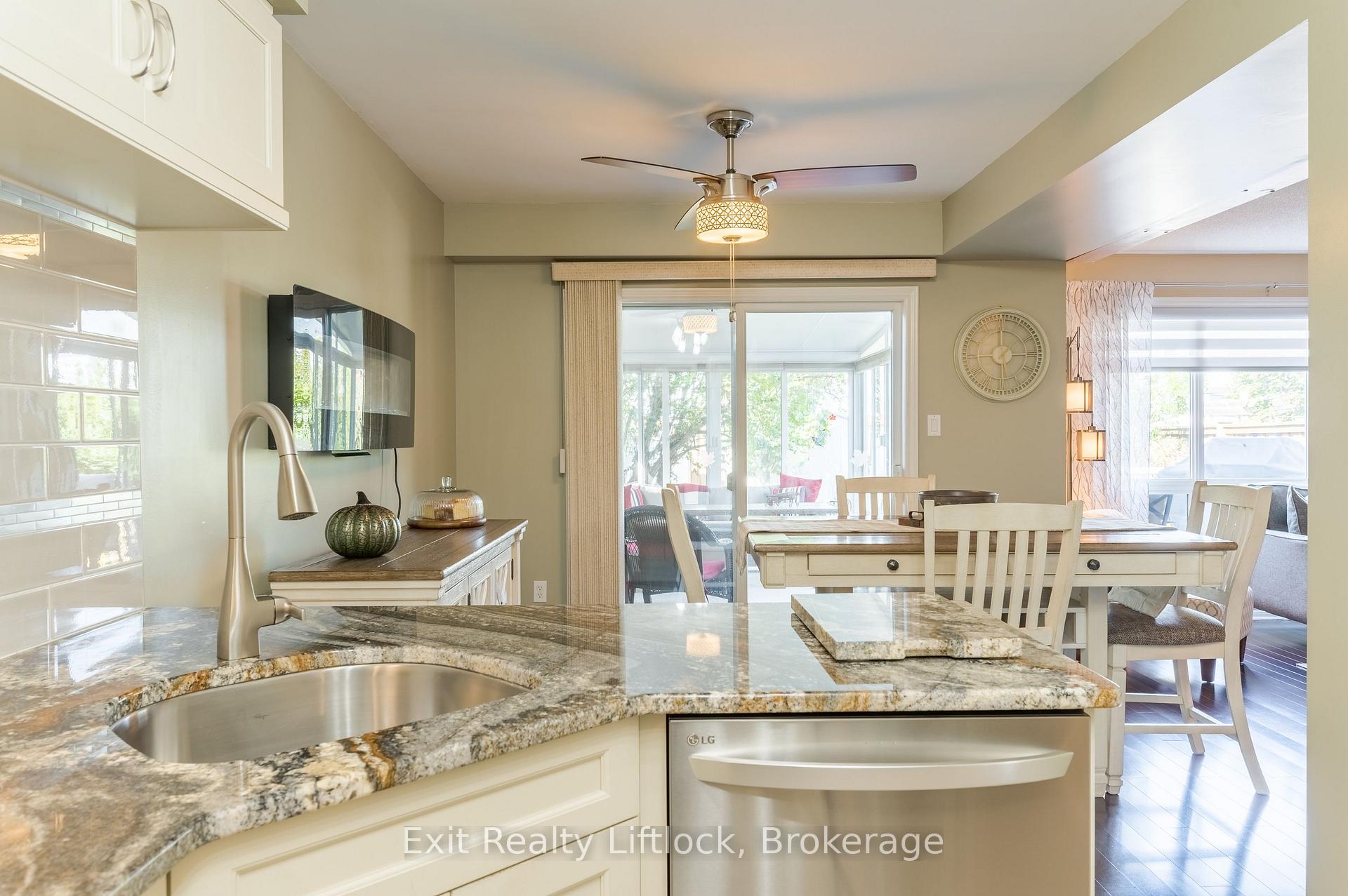 Photo 10 of 8 Wilkins Crescent, Clarington, Courtice — HOMEH