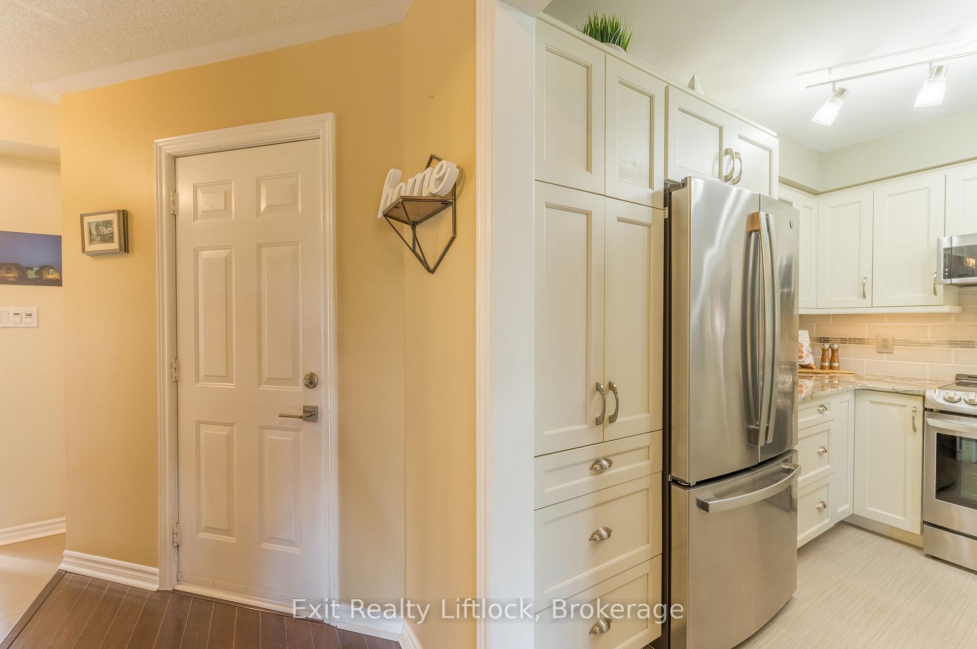 Photo 11 of 8 Wilkins Crescent, Clarington, Courtice — HOMEH