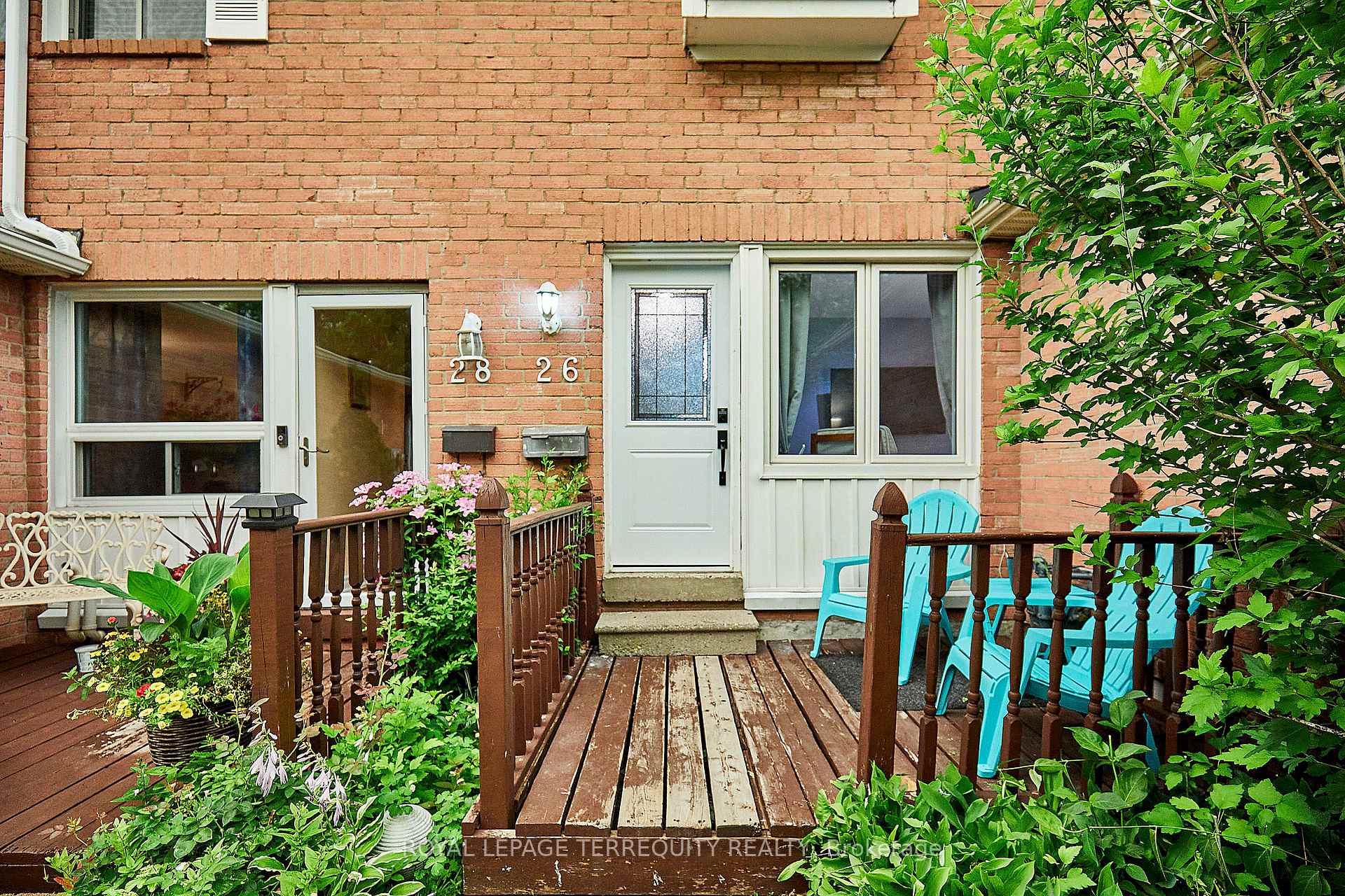 Photo 3 of 26 Field Crescent, Ajax, Central East — HOMEH
