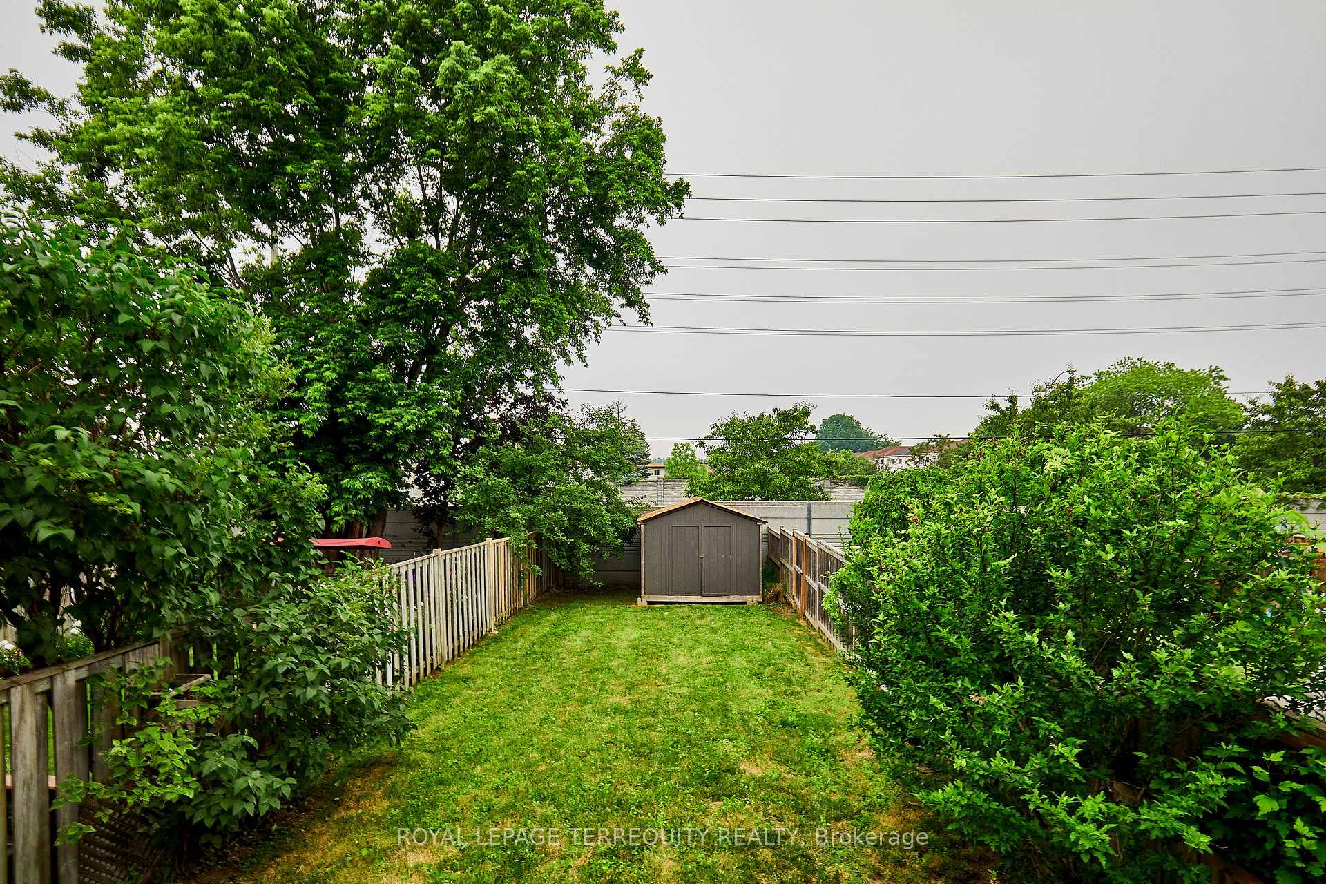 Photo 5 of 26 Field Crescent, Ajax, Central East — HOMEH