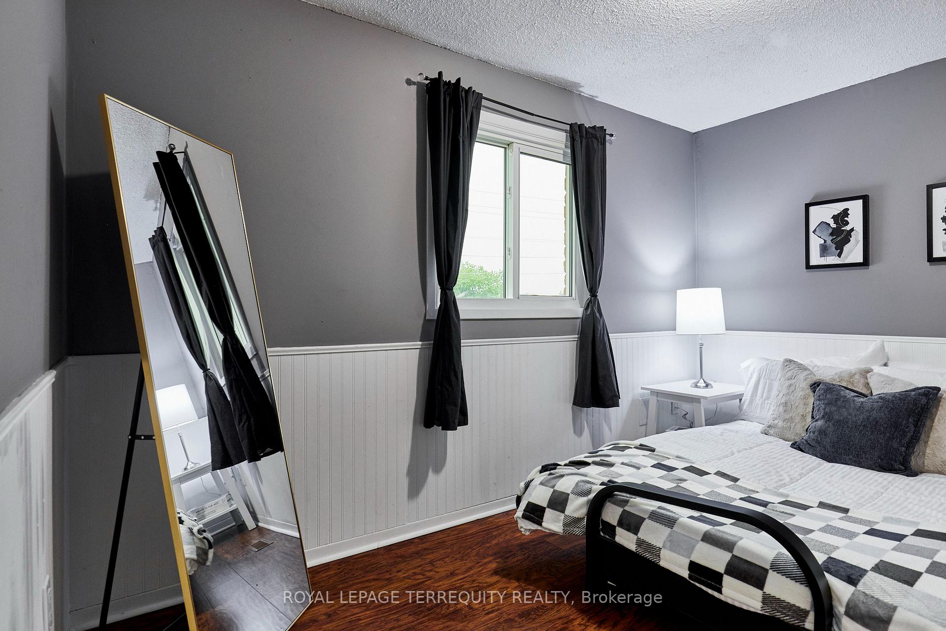 Photo 18 of 26 Field Crescent, Ajax, Central East — HOMEH