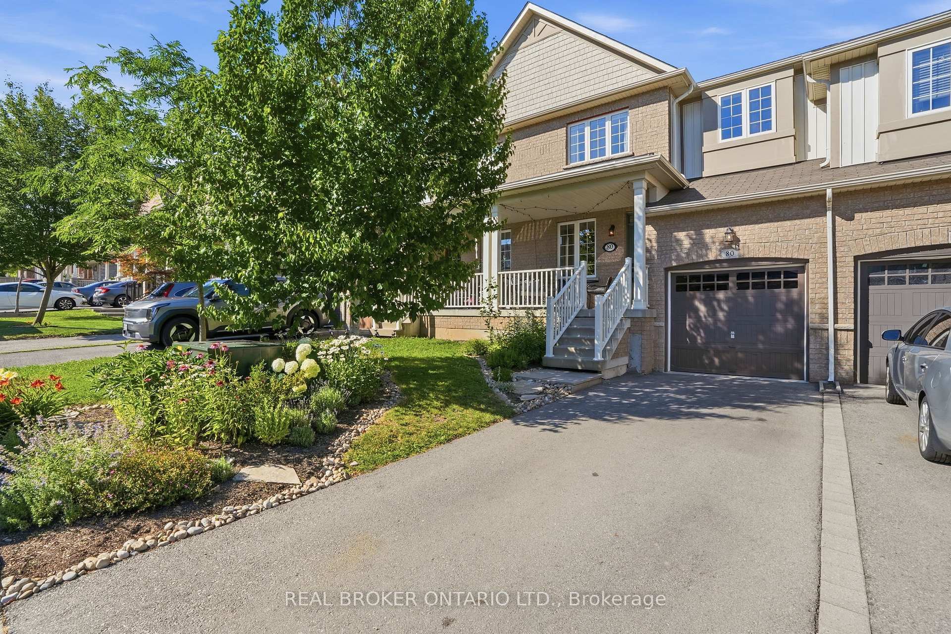Photo 2 of 80 Bousfield Rise, Hamilton, Waterdown — HOMEH