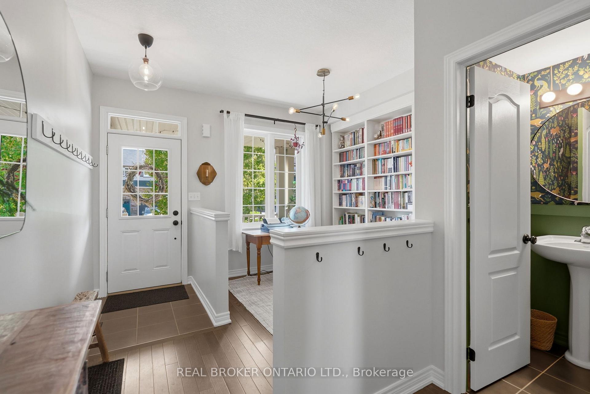 Photo 5 of 80 Bousfield Rise, Hamilton, Waterdown — HOMEH