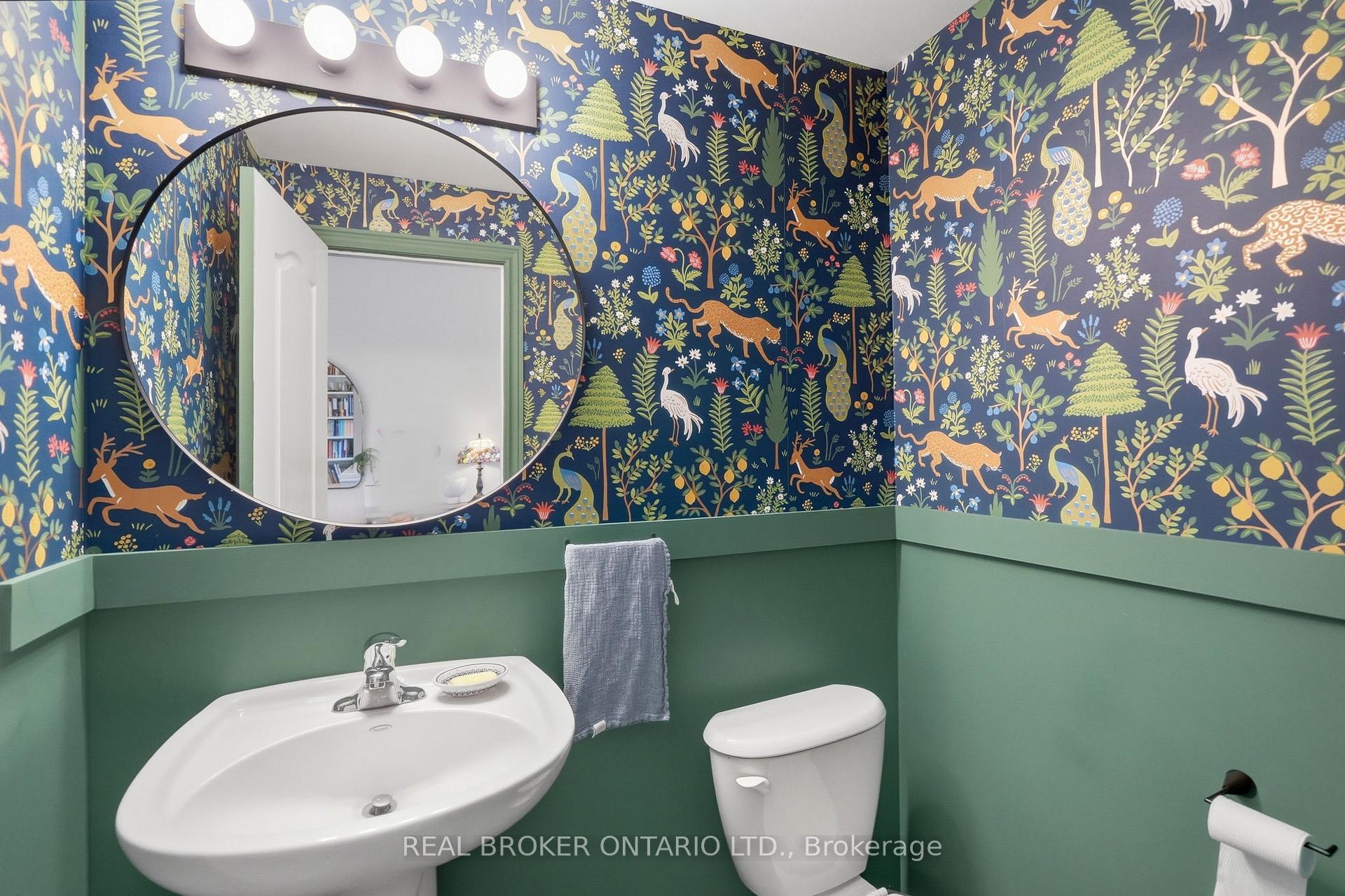Photo 10 of 80 Bousfield Rise, Hamilton, Waterdown — HOMEH