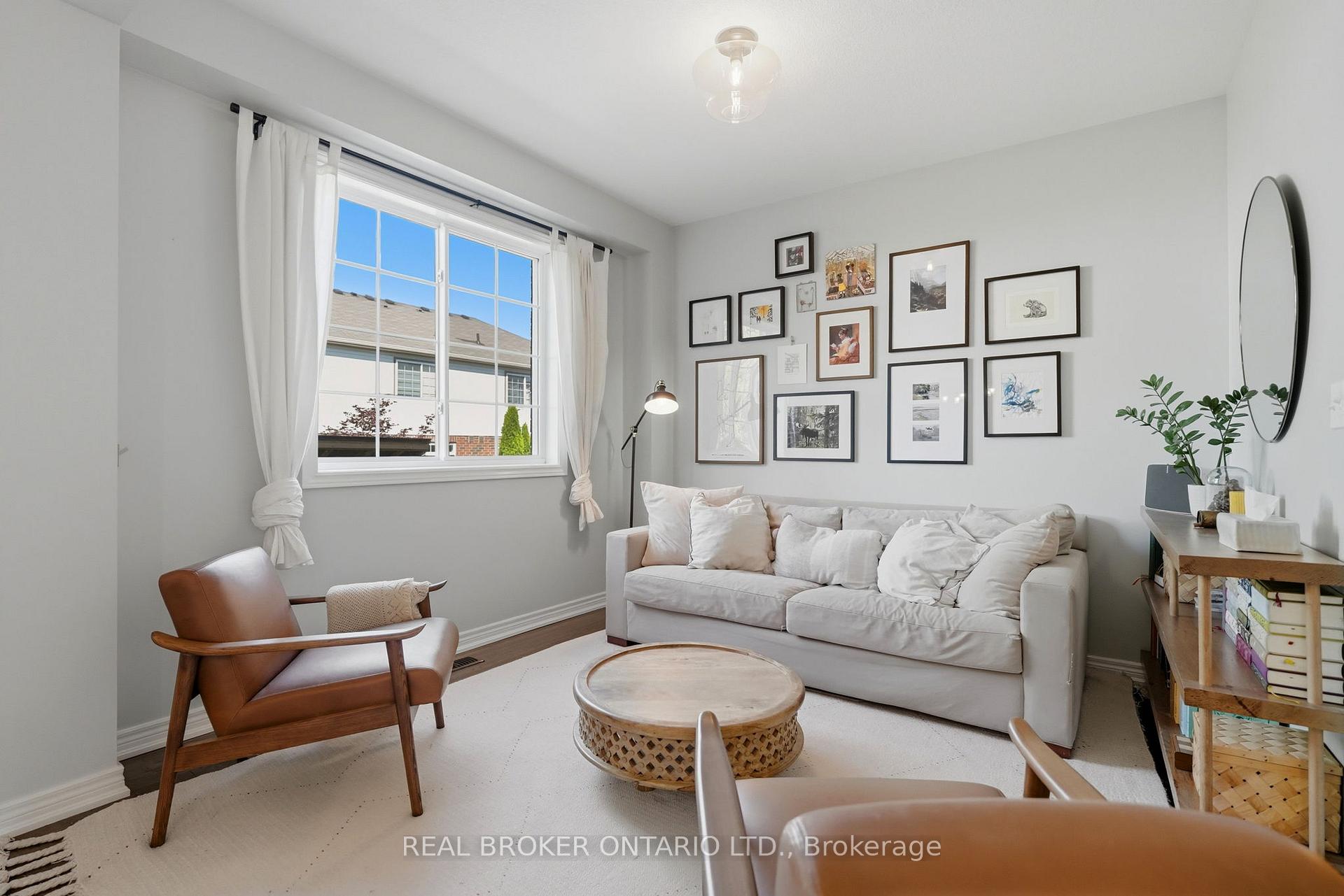 Photo 16 of 80 Bousfield Rise, Hamilton, Waterdown — HOMEH
