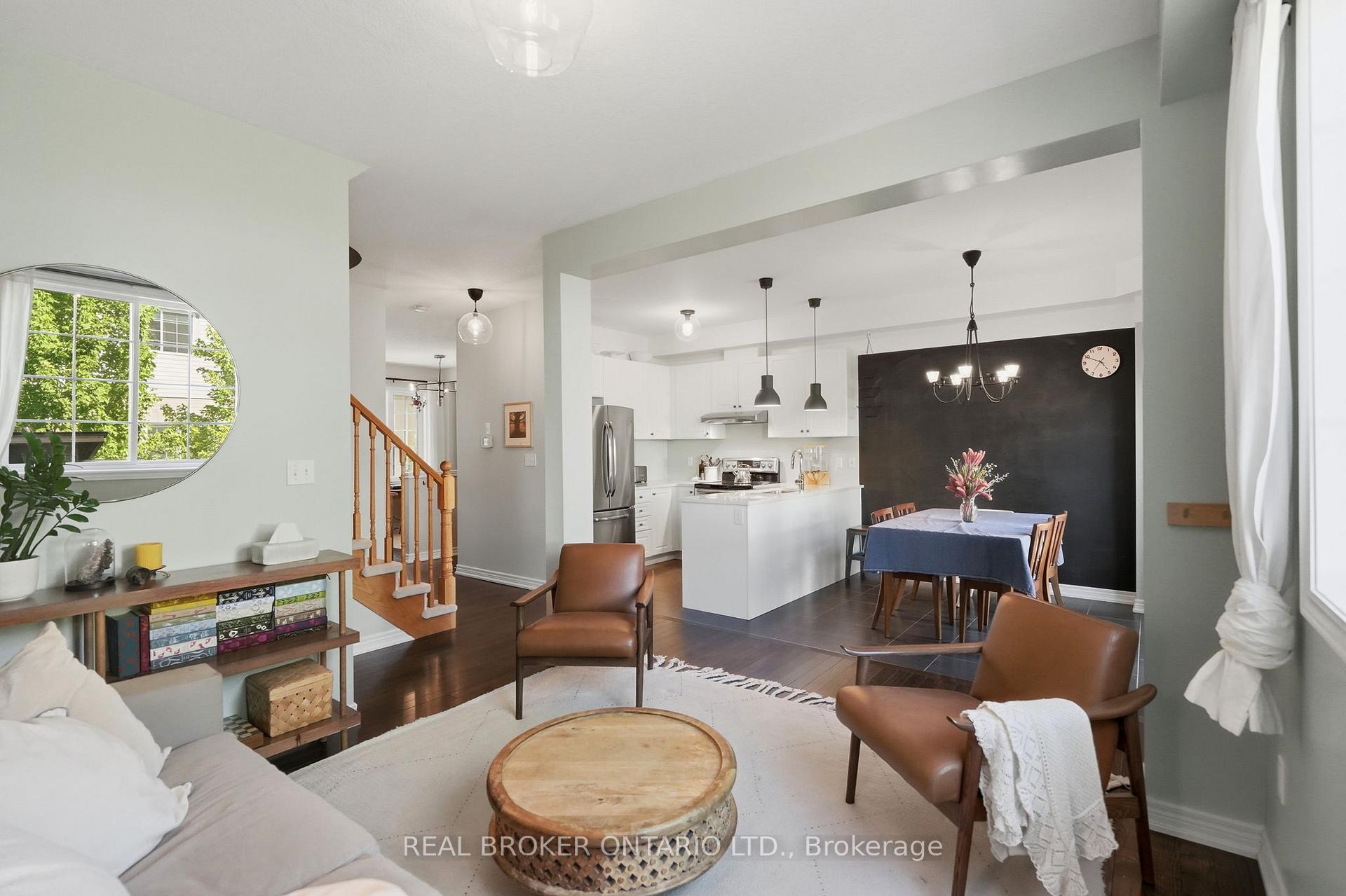 Photo 19 of 80 Bousfield Rise, Hamilton, Waterdown — HOMEH