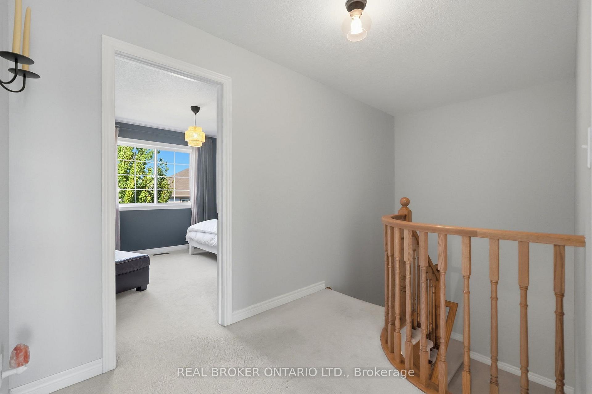 Photo 21 of 80 Bousfield Rise, Hamilton, Waterdown — HOMEH