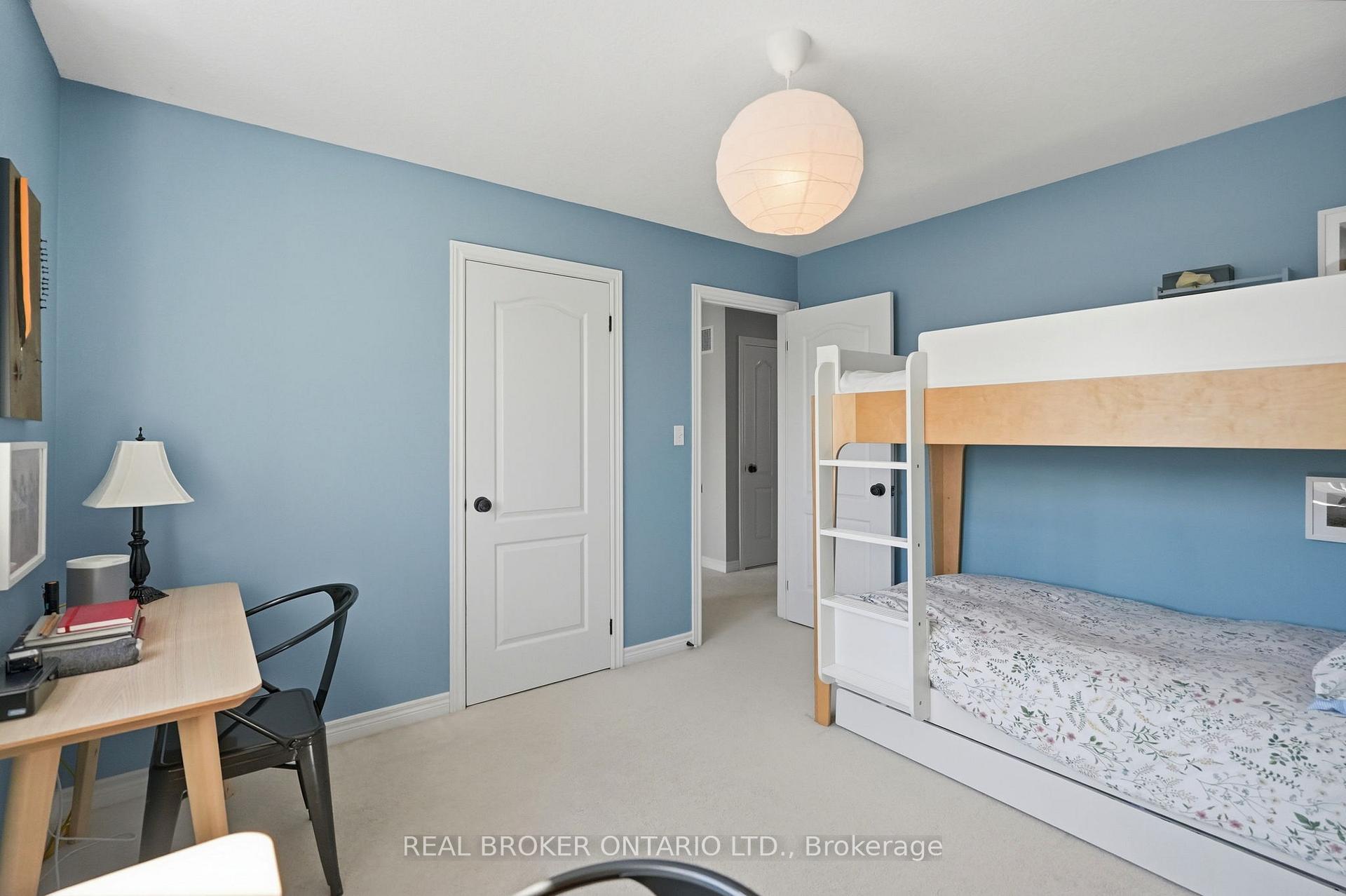Photo 24 of 80 Bousfield Rise, Hamilton, Waterdown — HOMEH