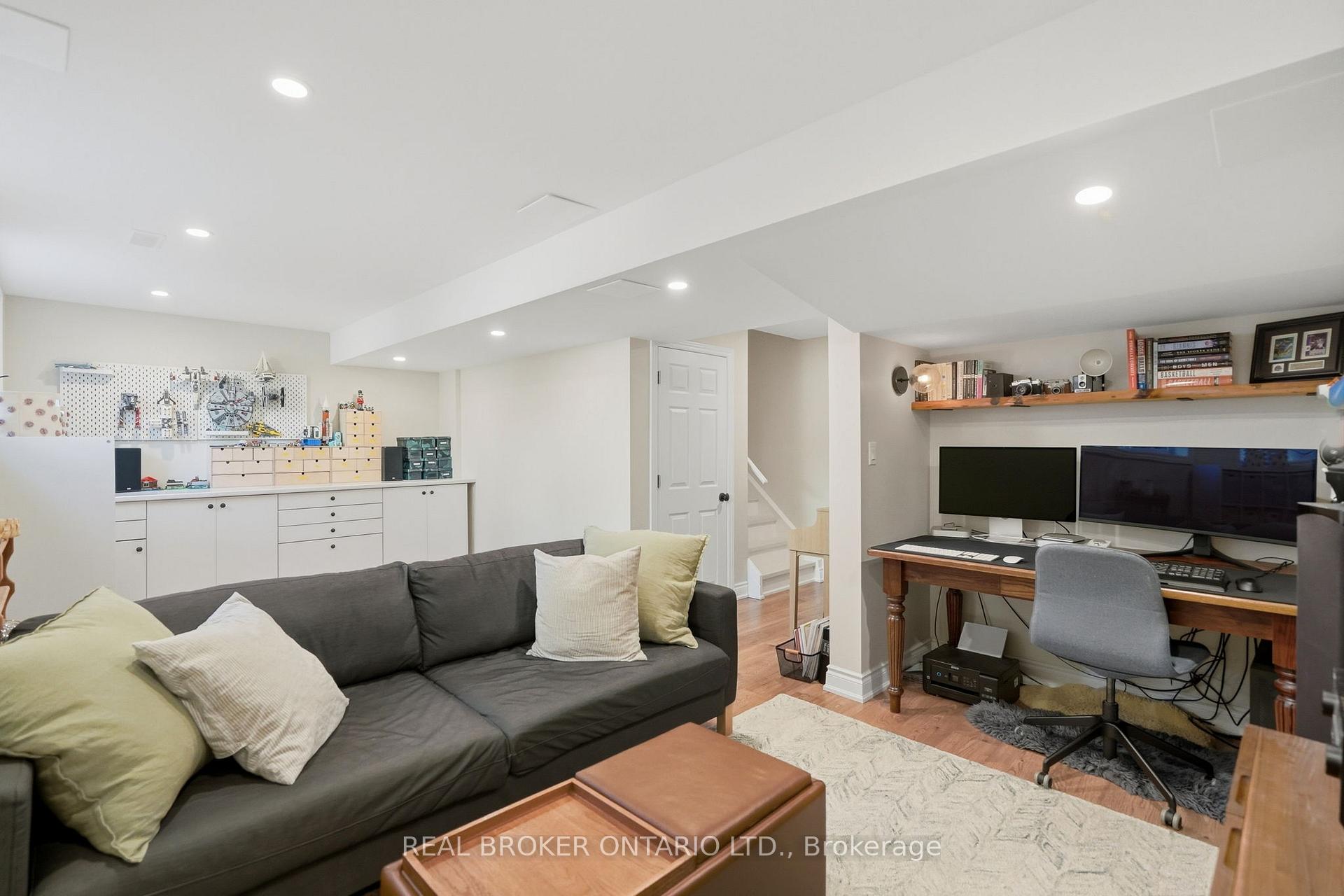 Photo 41 of 80 Bousfield Rise, Hamilton, Waterdown — HOMEH