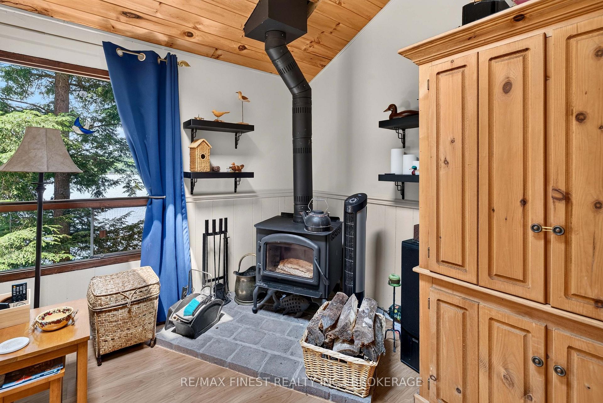Photo 5 of 701 Davern Lane, Tay Valley, Bathurst/Burgess & Sherbrooke (South Sherbrooke) Twp — HOMEH