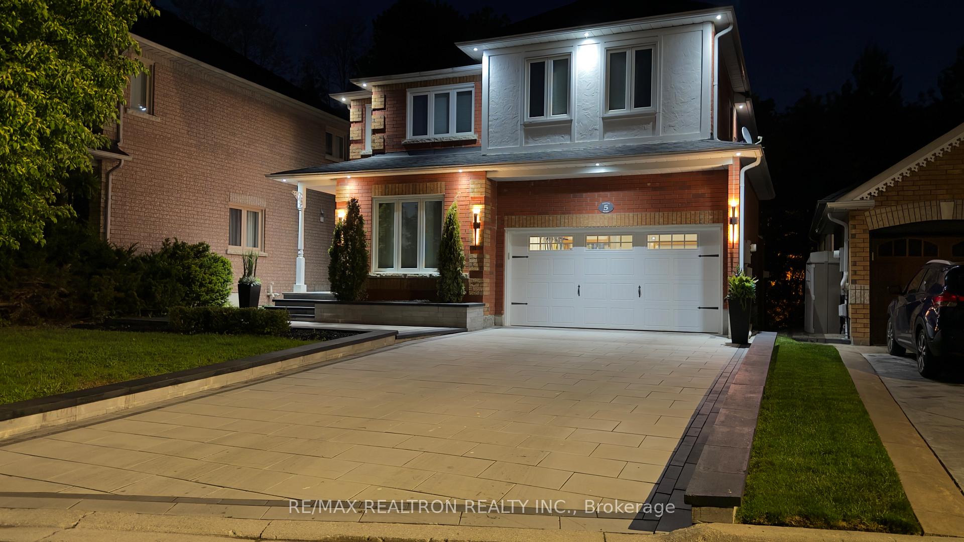 Photo 4 of 5 Yvonne Place, Aurora, Bayview Wellington — HOMEH