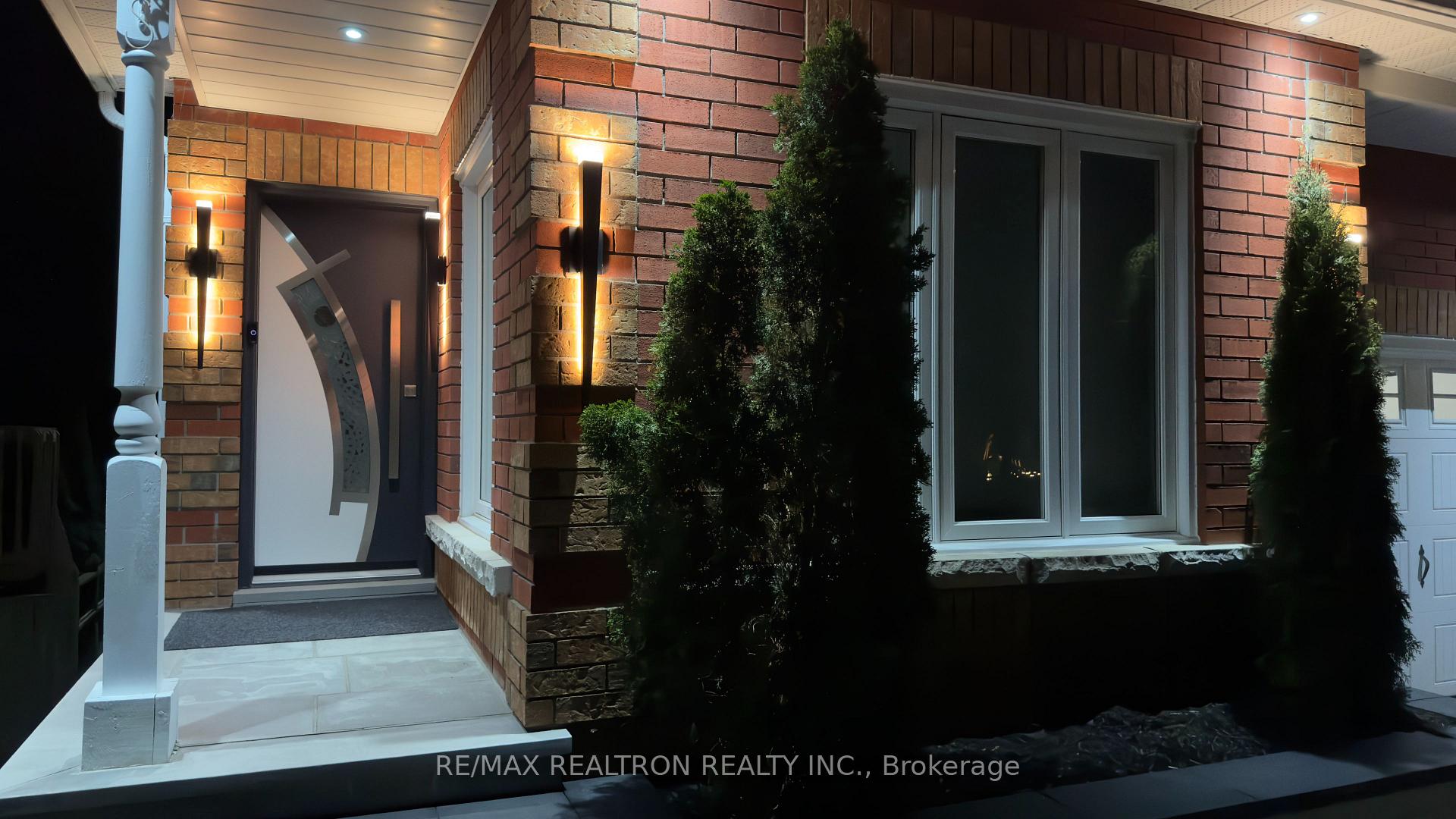 Photo 8 of 5 Yvonne Place, Aurora, Bayview Wellington — HOMEH