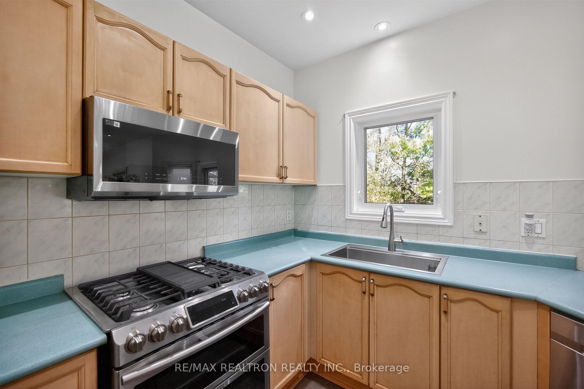 Photo 22 of 5 Yvonne Place, Aurora, Bayview Wellington — HOMEH
