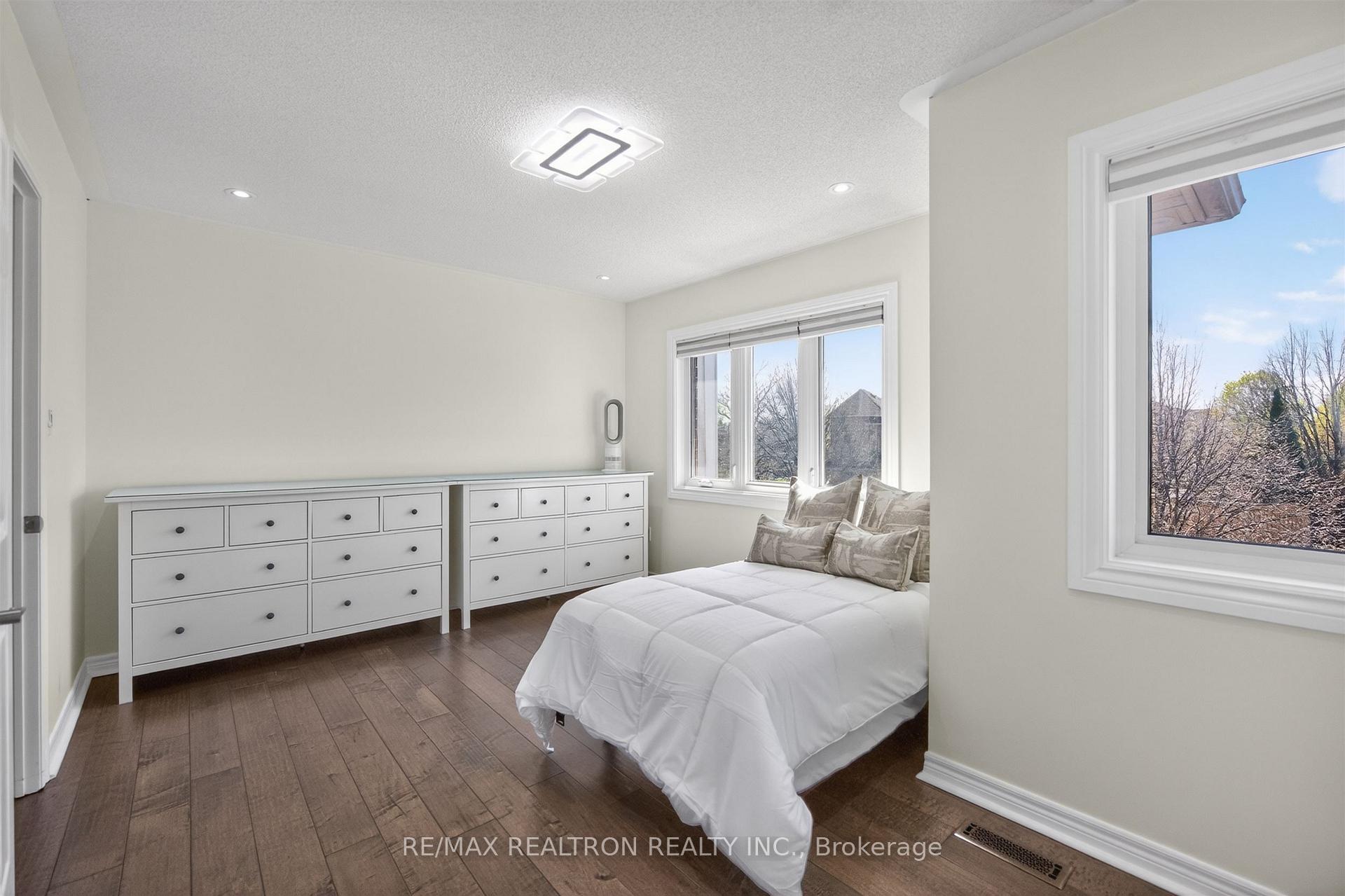 Photo 39 of 5 Yvonne Place, Aurora, Bayview Wellington — HOMEH