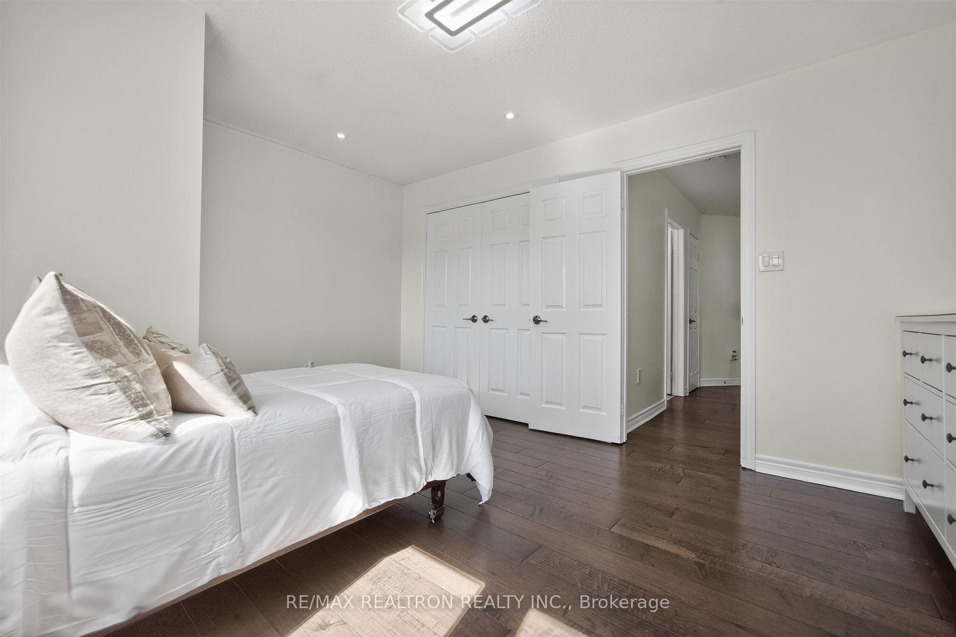 Photo 40 of 5 Yvonne Place, Aurora, Bayview Wellington — HOMEH