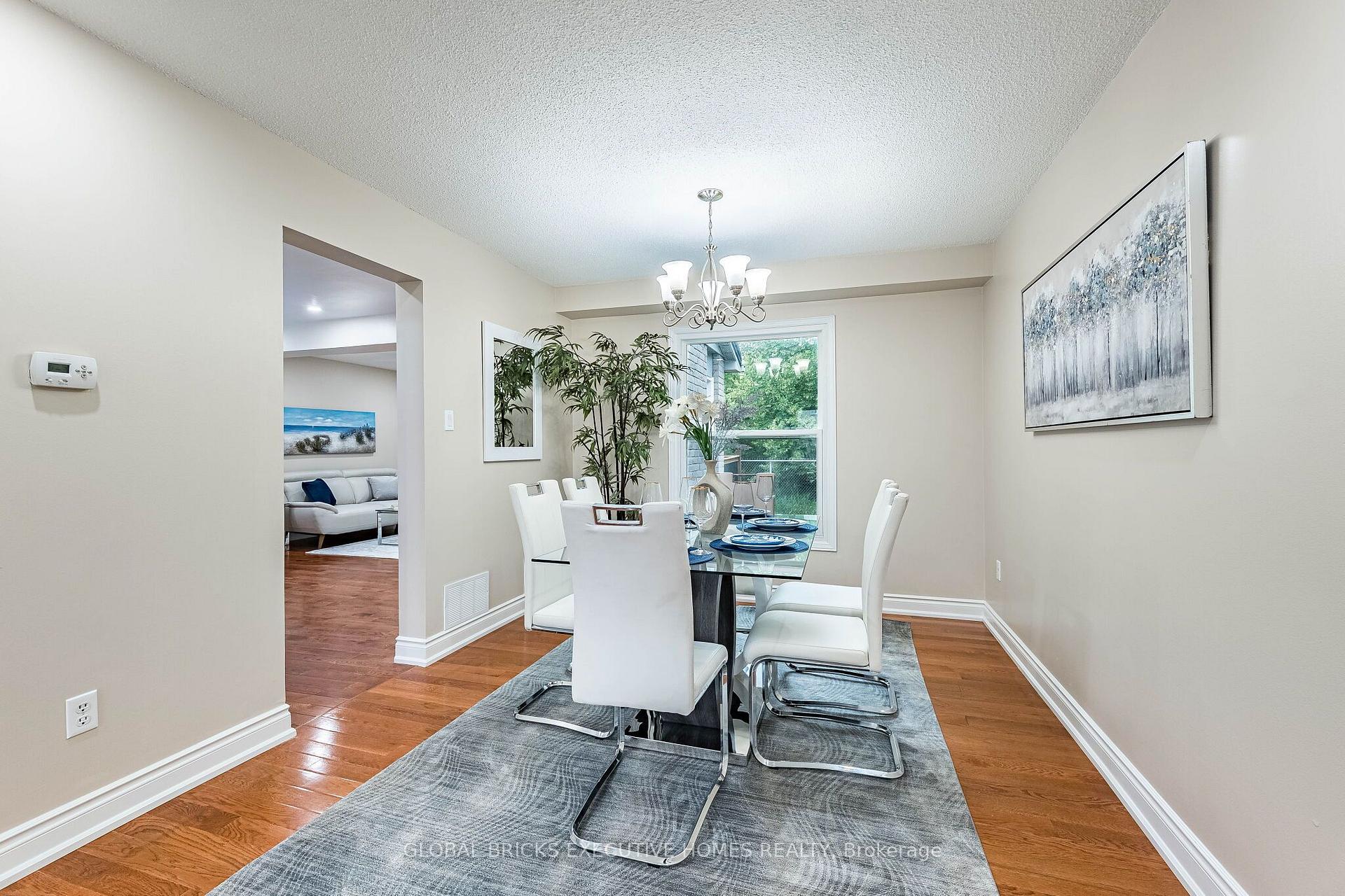 Photo 15 of 2150 Hunt Crescent, Burlington, Headon — HOMEH
