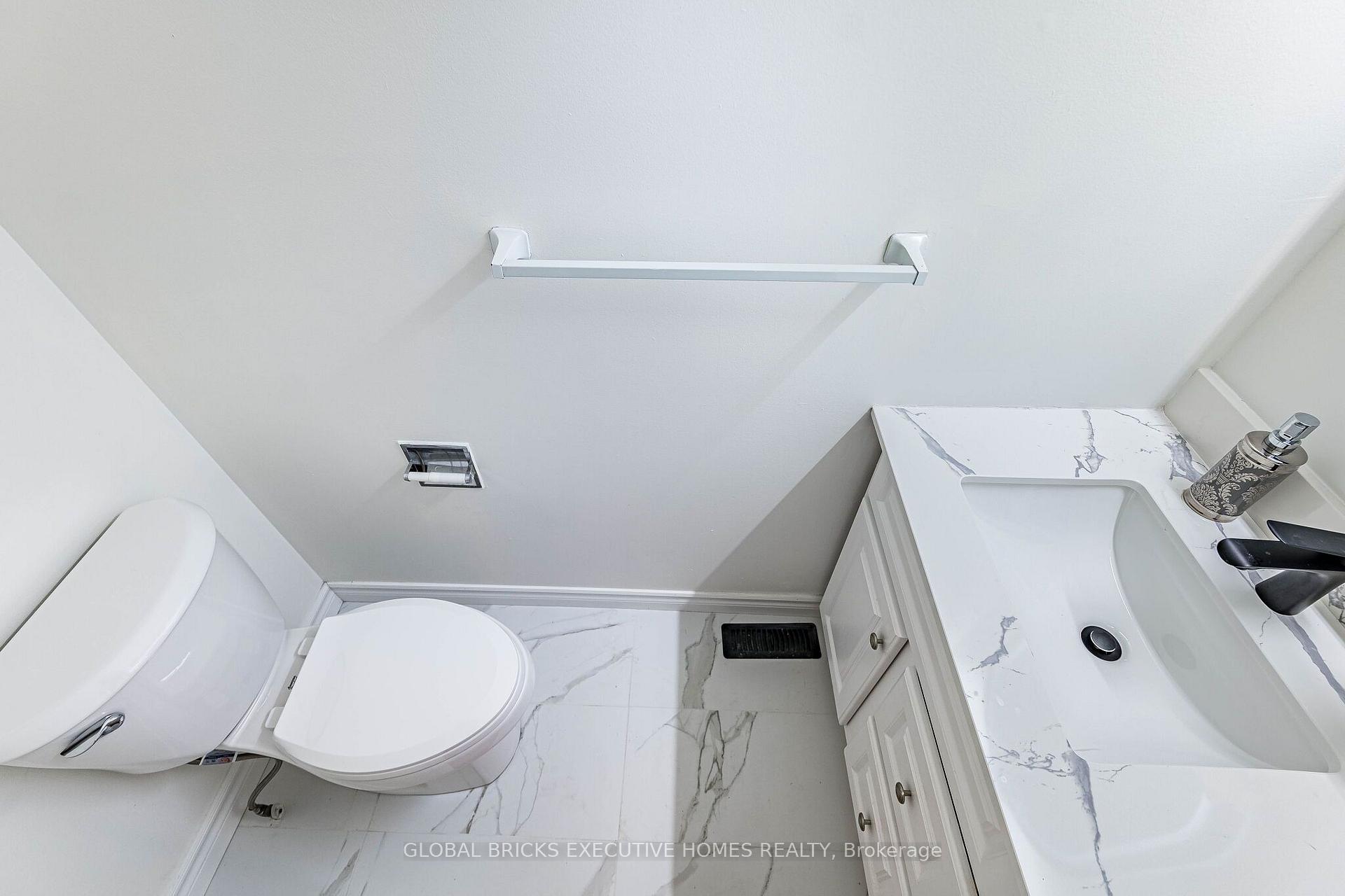 Photo 21 of 2150 Hunt Crescent, Burlington, Headon — HOMEH