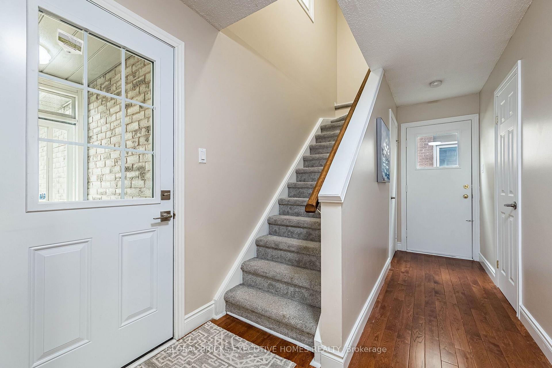 Photo 22 of 2150 Hunt Crescent, Burlington, Headon — HOMEH