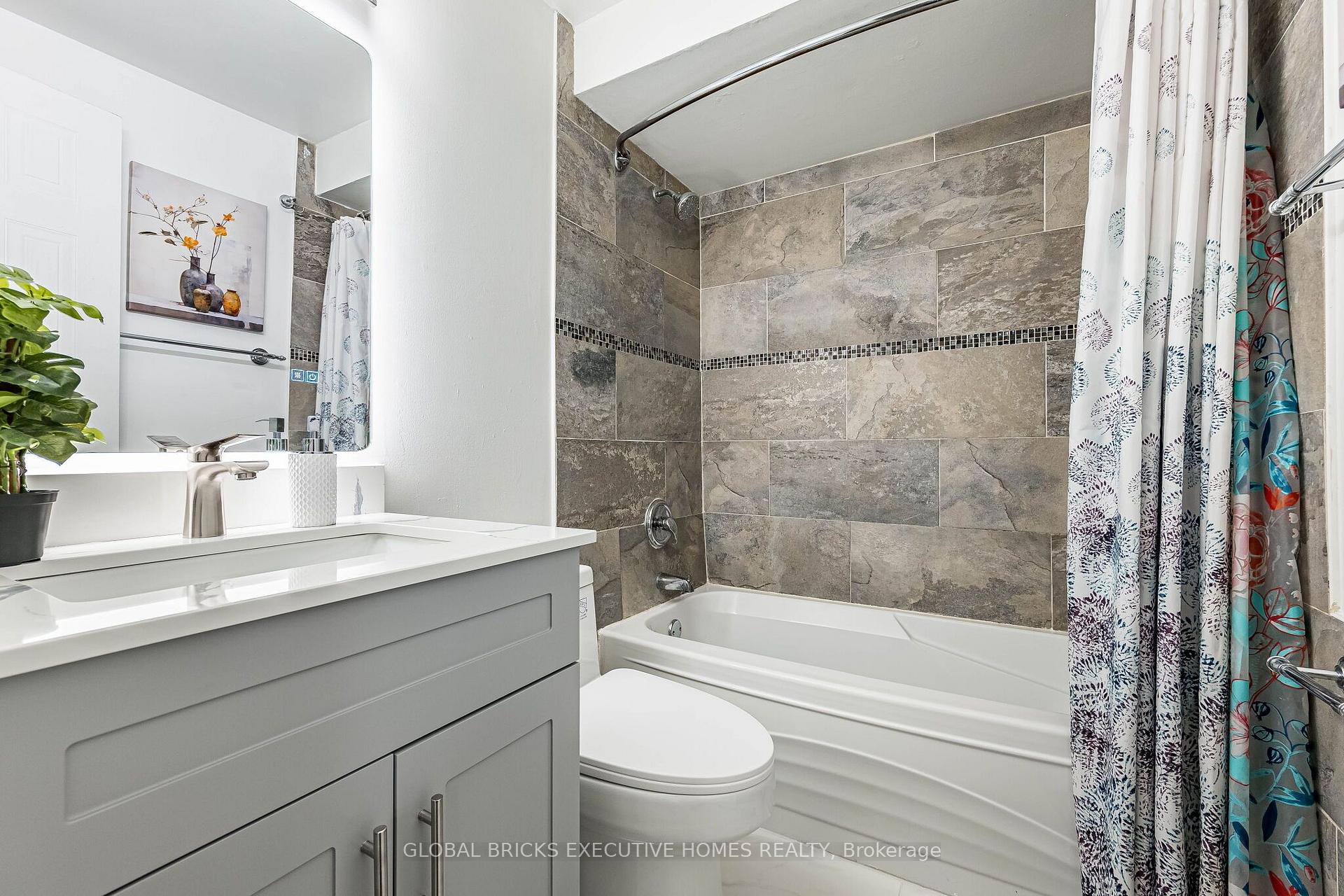 Photo 31 of 2150 Hunt Crescent, Burlington, Headon — HOMEH