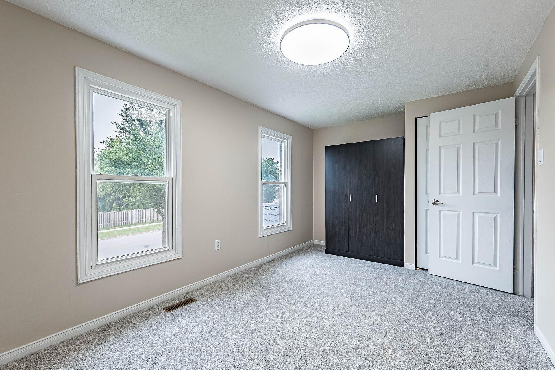 Photo 34 of 2150 Hunt Crescent, Burlington, Headon — HOMEH