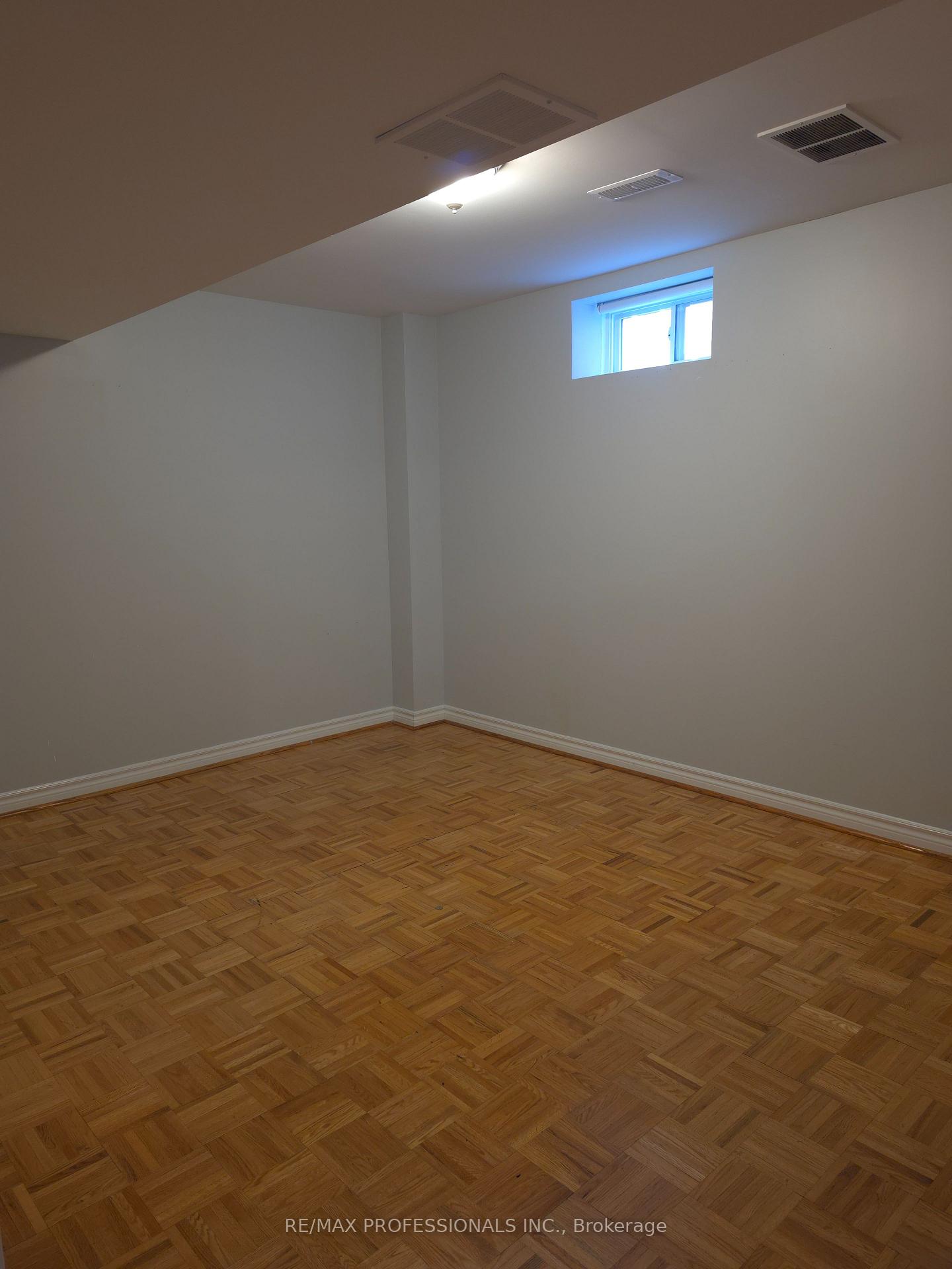 Photo 11 of Unit Bsmt, 13 Beechgrove Crescent, Markham, Milliken Mills West — HOMEH