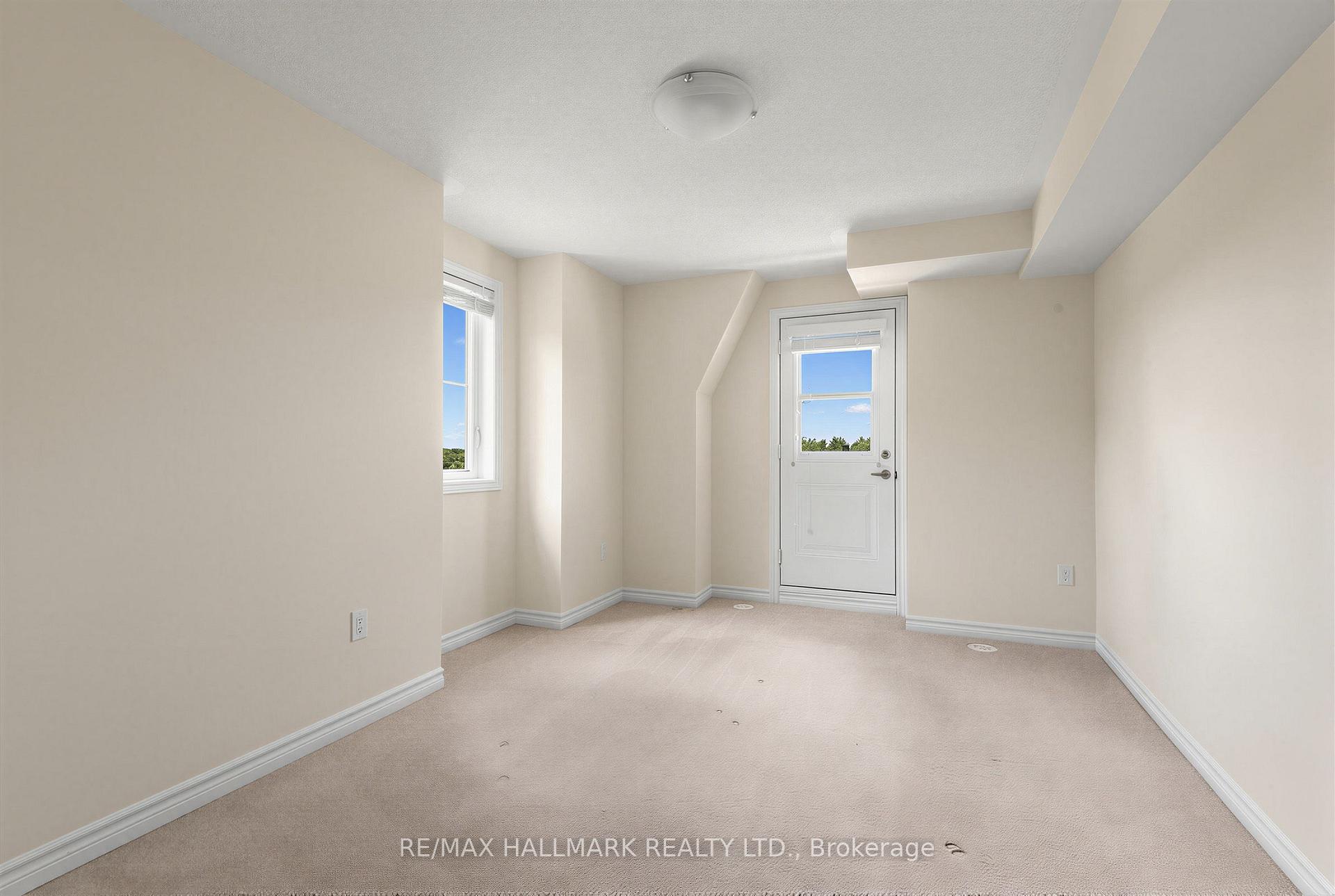 Photo 9 of Unit 1, 181 Parktree Drive, Vaughan, Maple — HOMEH