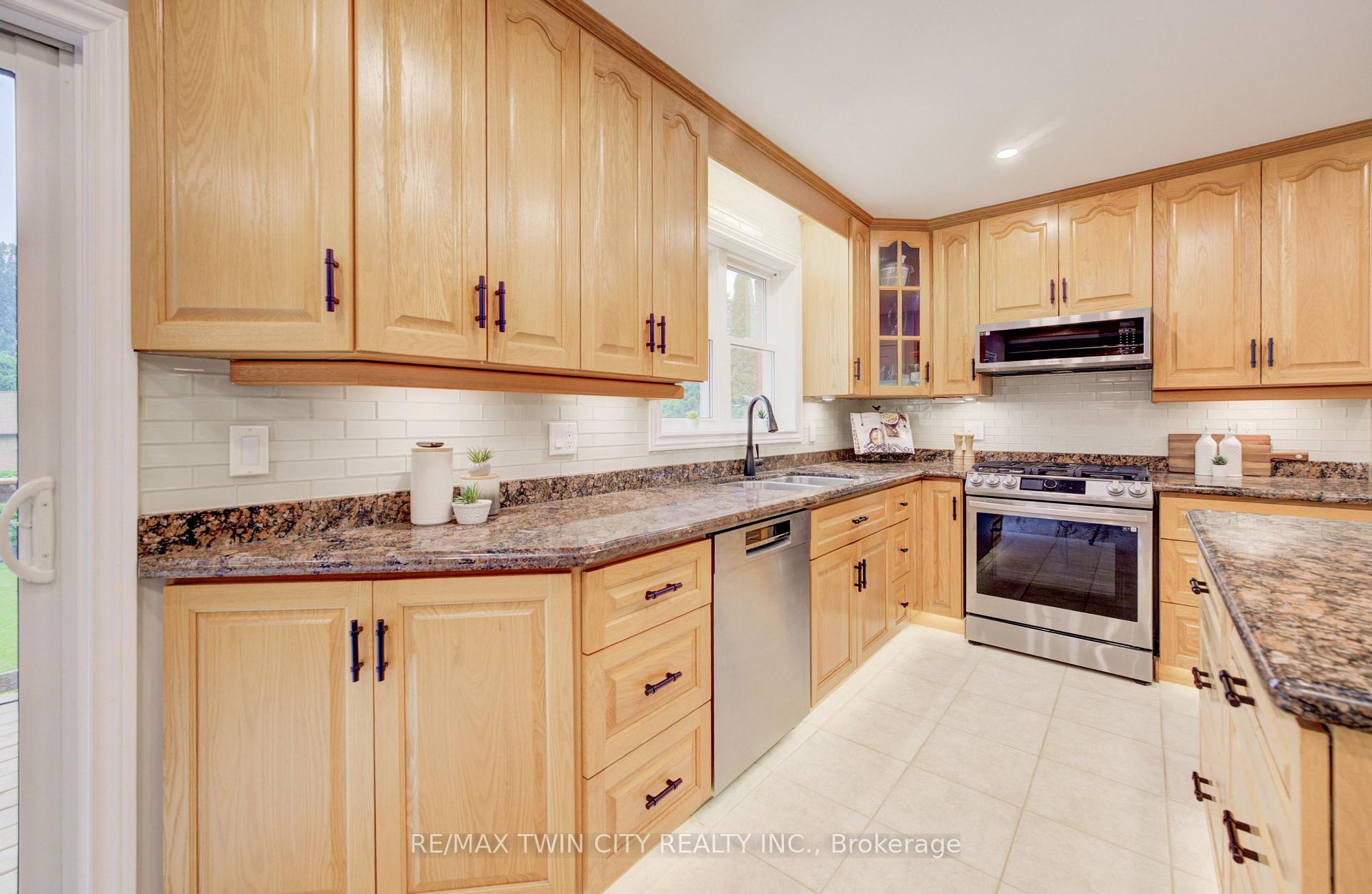 Photo 10 of 5 Danube Drive, Woolwich — HOMEH