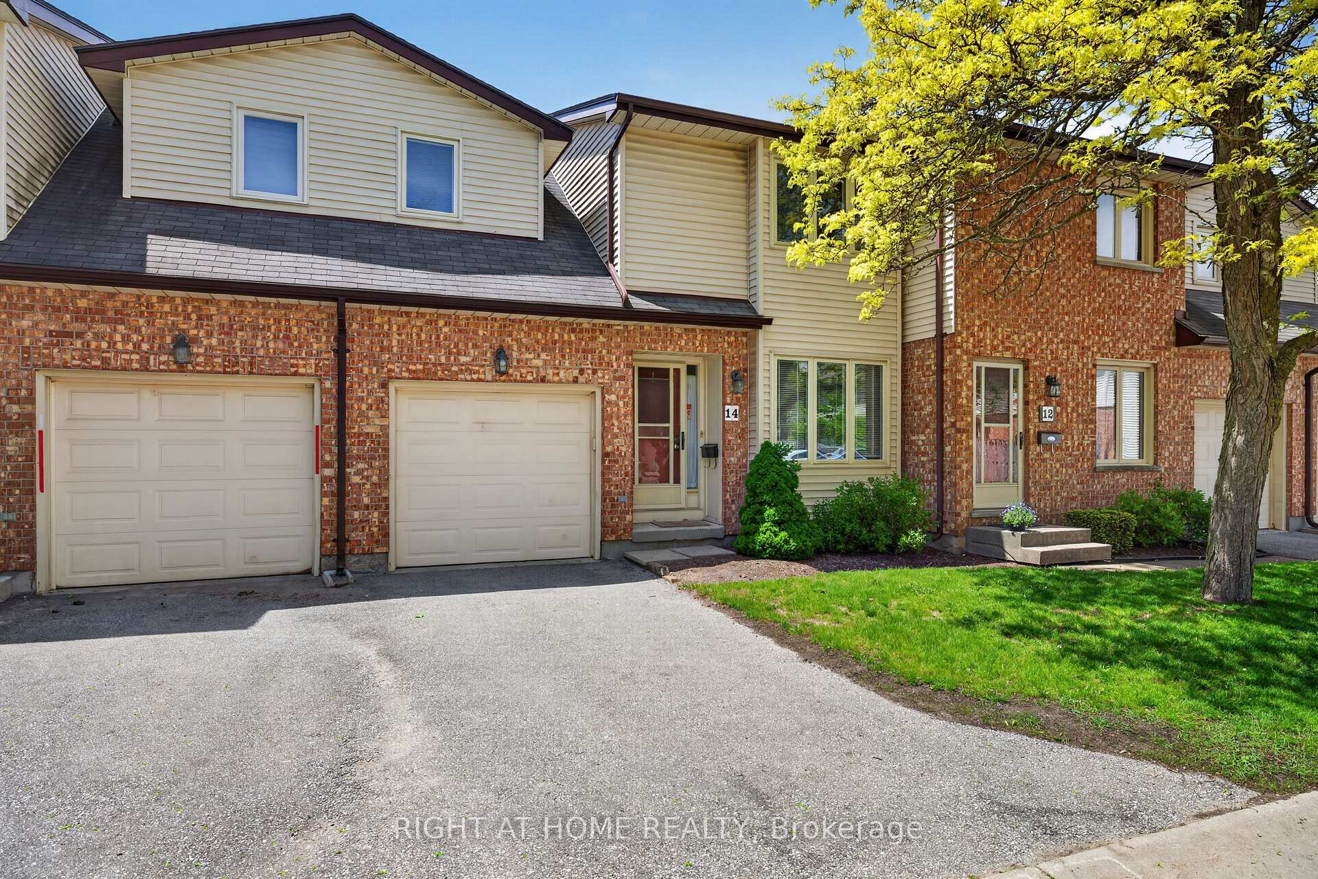 Photo 2 of Unit 14, 308 Conway Drive, London, South W — HOMEH