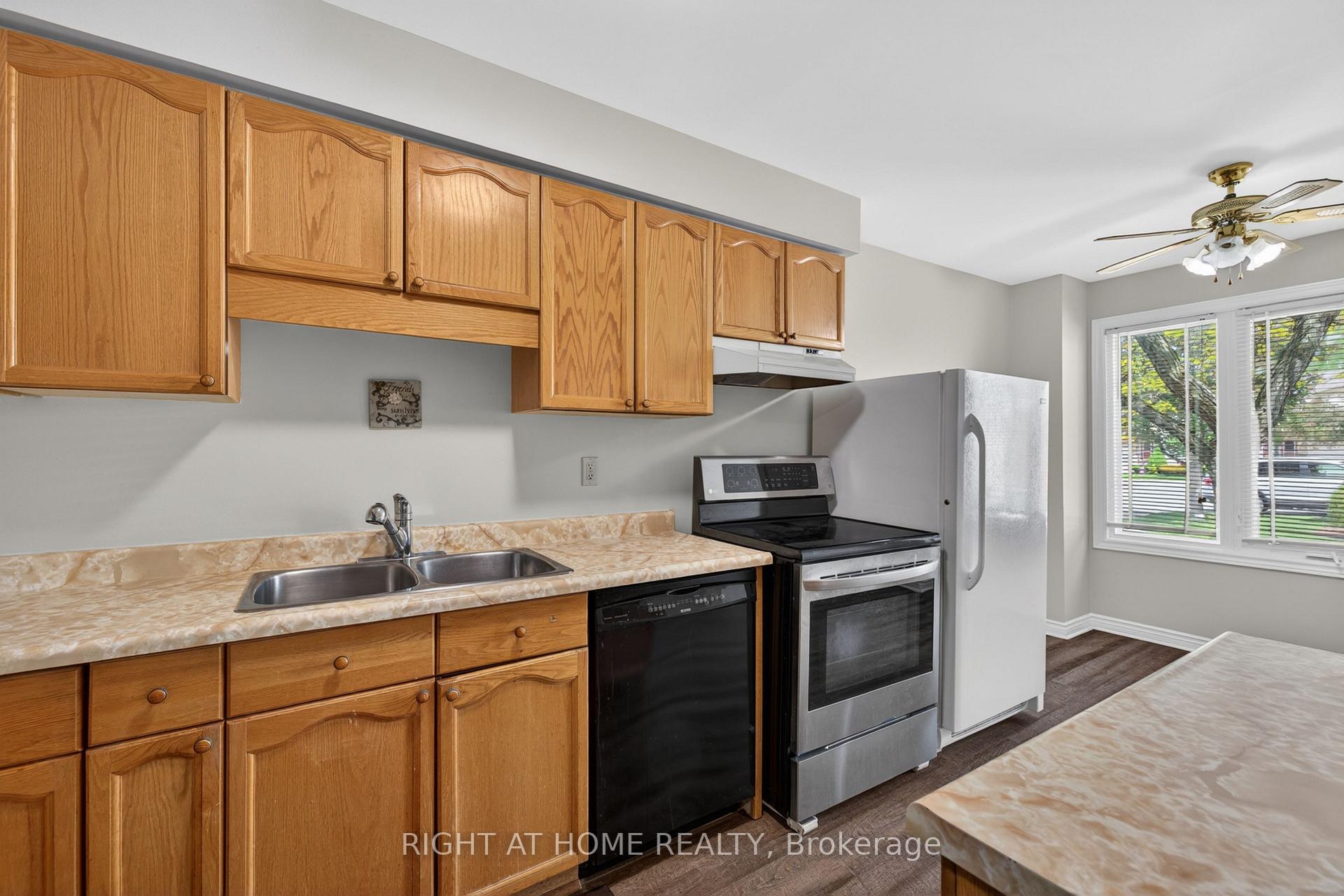 Photo 13 of Unit 14, 308 Conway Drive, London, South W — HOMEH