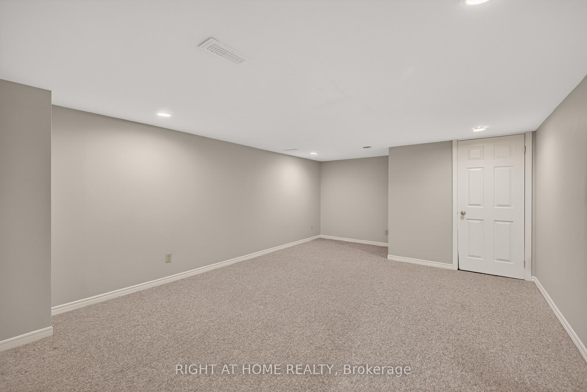 Photo 41 of Unit 14, 308 Conway Drive, London, South W — HOMEH