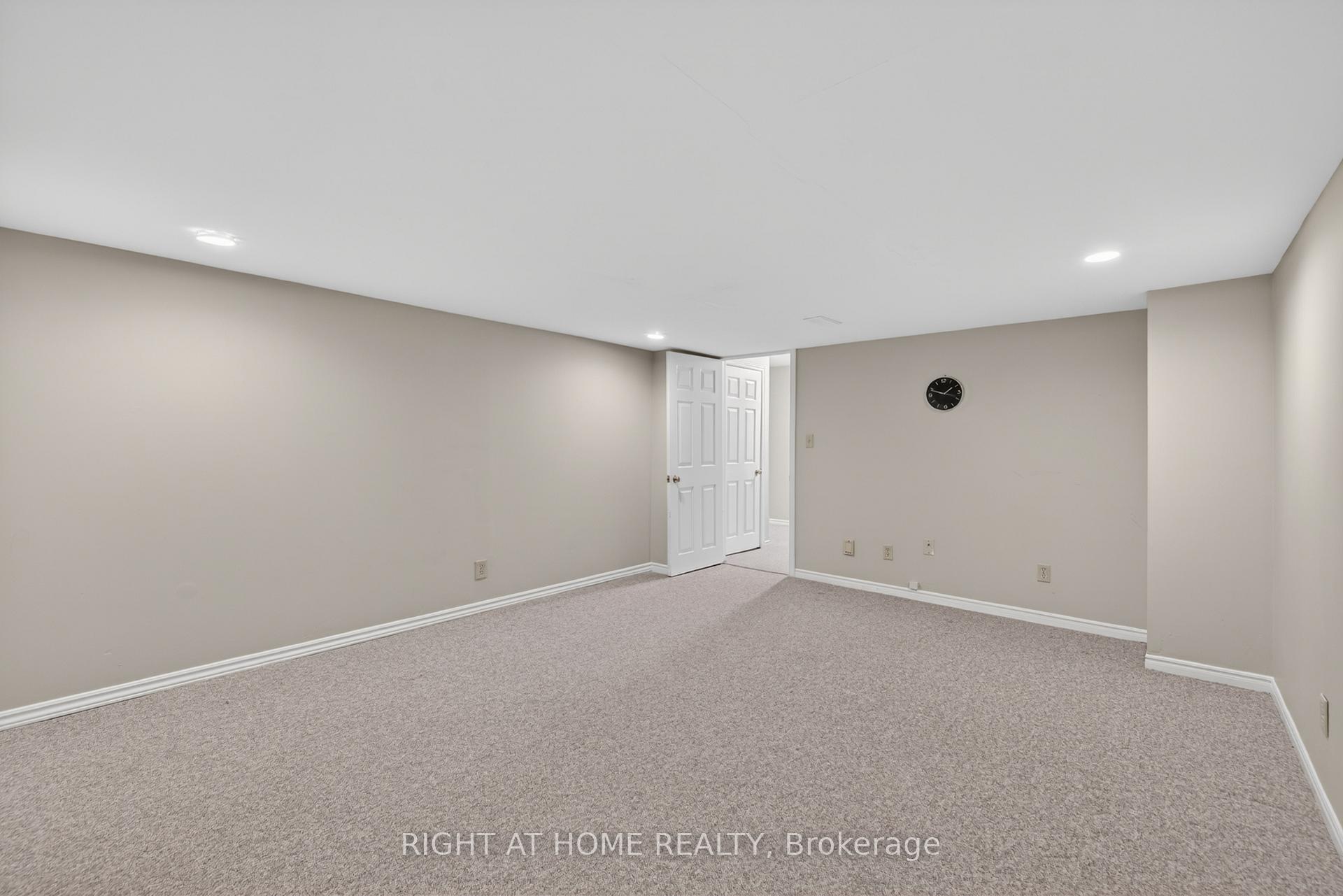 Photo 42 of Unit 14, 308 Conway Drive, London, South W — HOMEH