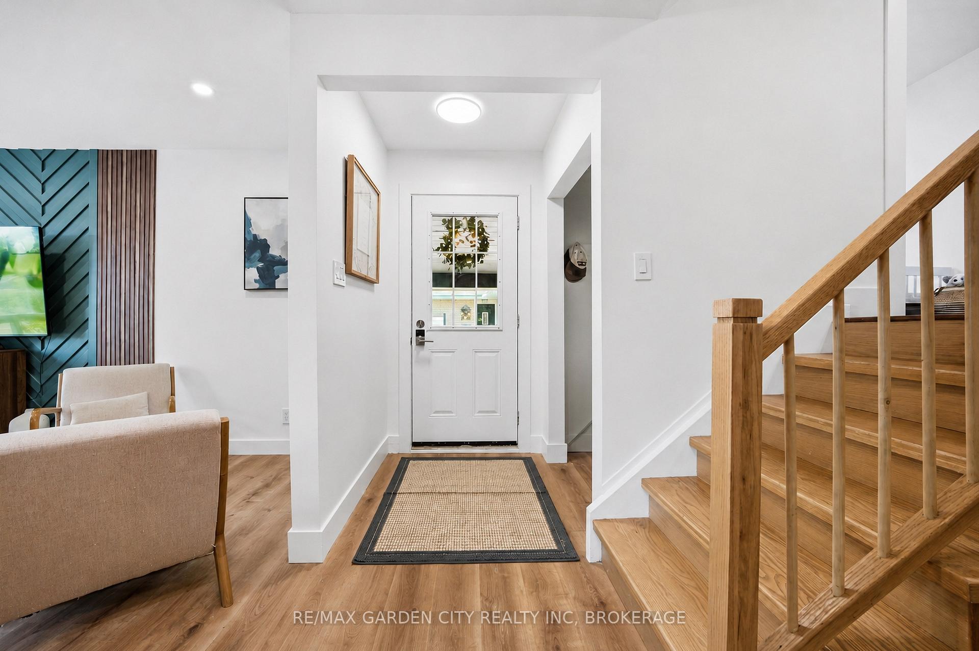 Photo 9 of 424 Vine Street, St. Catharines, Vine/Linwell — HOMEH