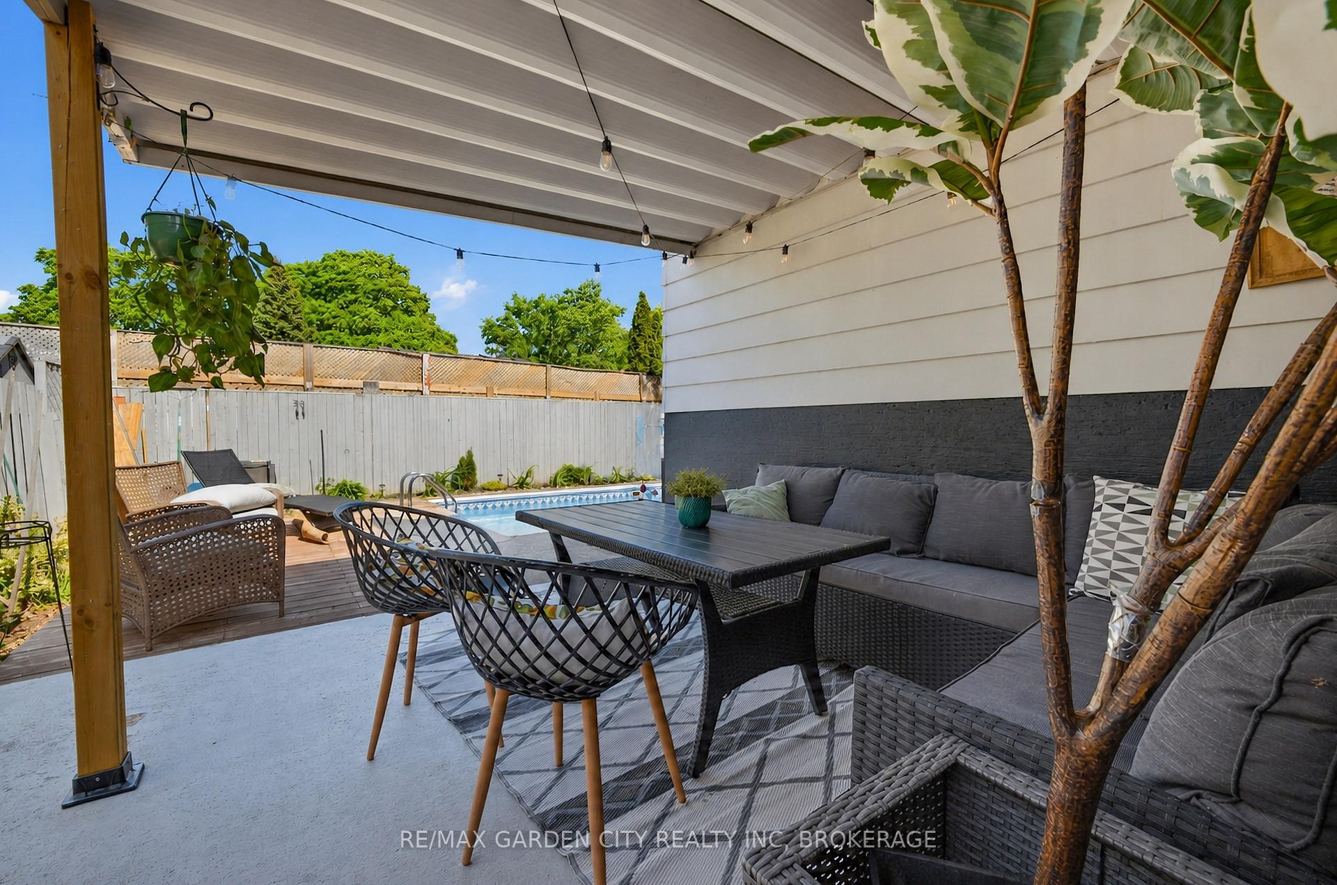 Photo 37 of 424 Vine Street, St. Catharines, Vine/Linwell — HOMEH