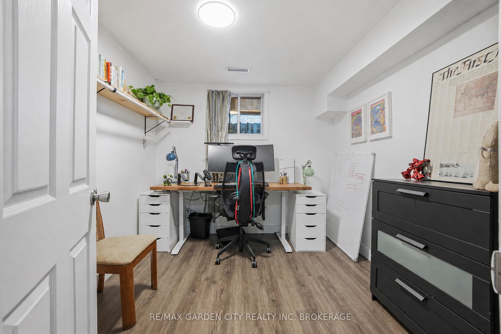 Photo 23 of 424 Vine Street, St. Catharines, Vine/Linwell — HOMEH