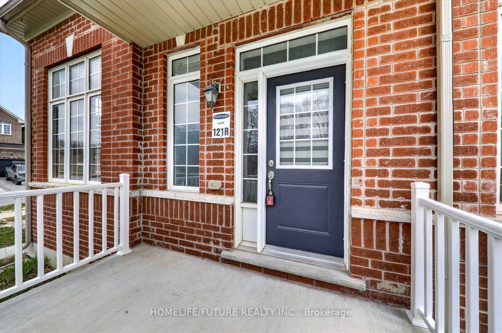 Photo 5 of 1 Reddington Road, Markham, Cedarwood — HOMEH