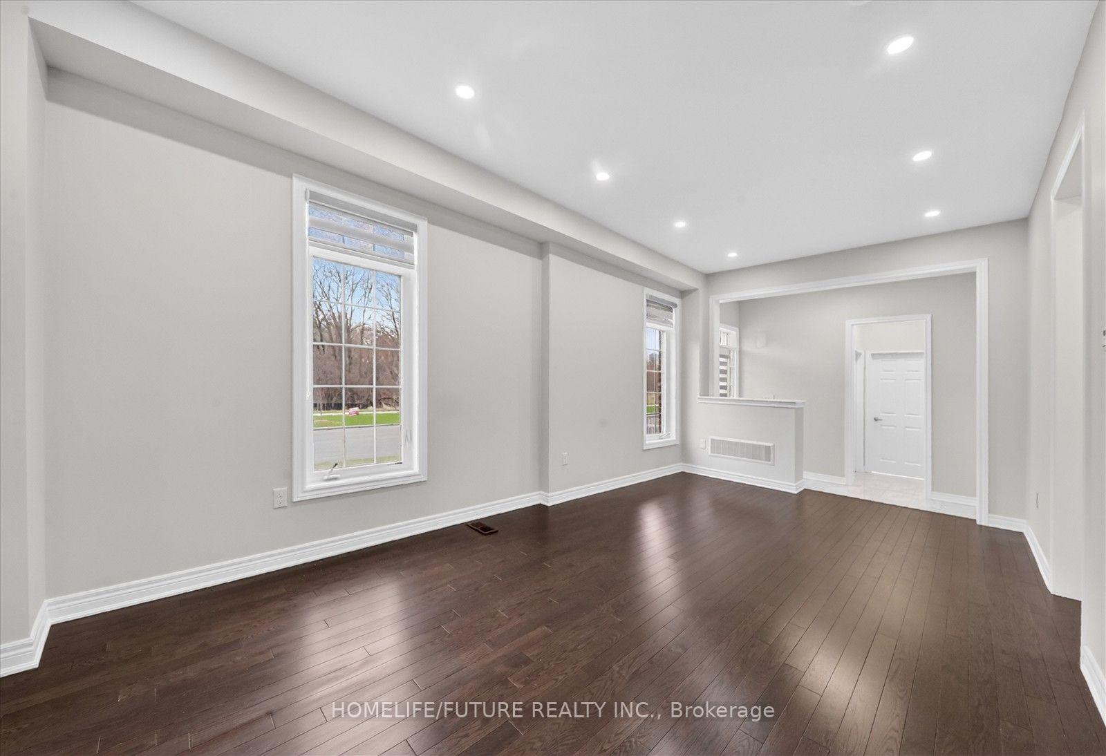 Photo 9 of 1 Reddington Road, Markham, Cedarwood — HOMEH