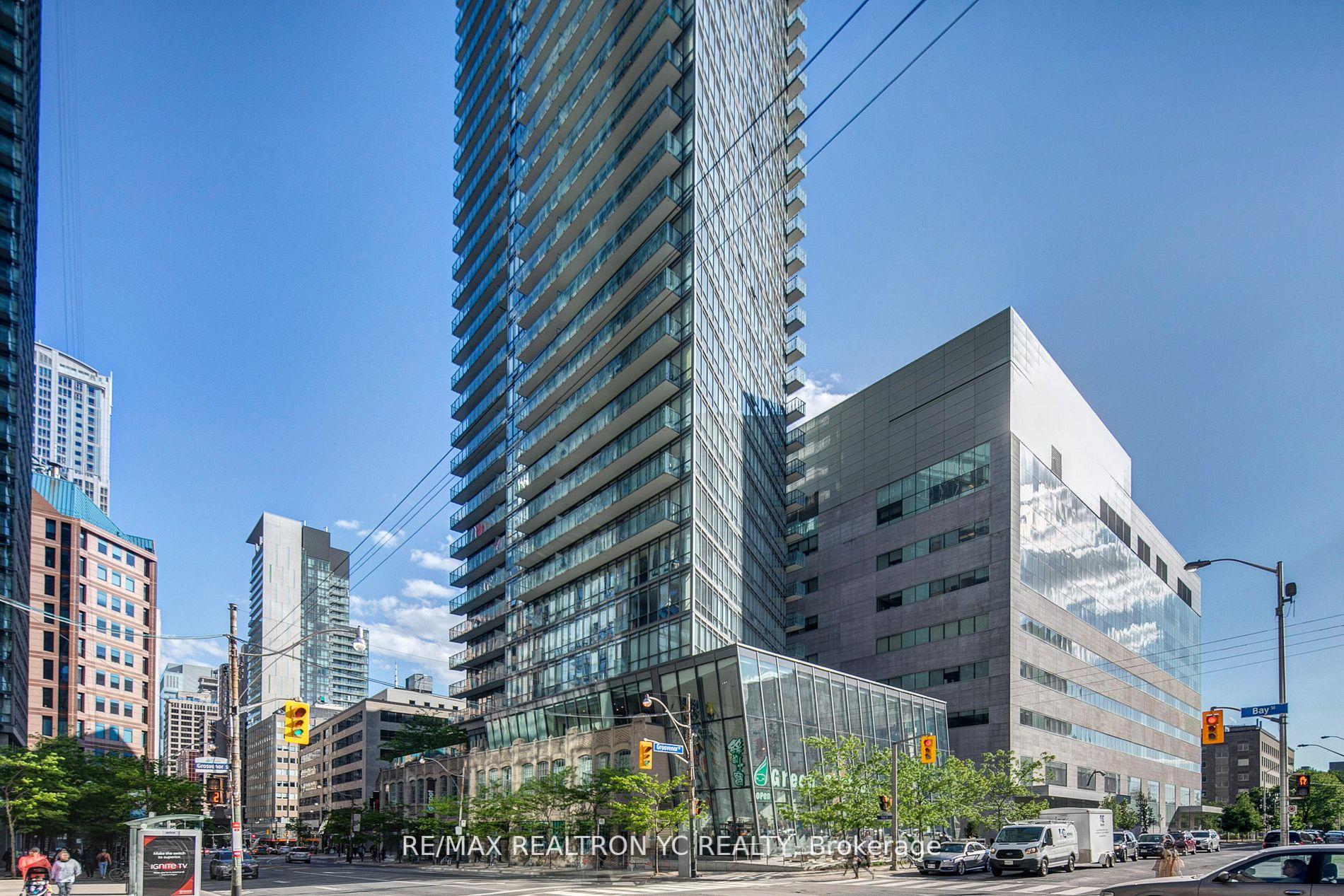 Front of Unit 3510, 832 Bay Street