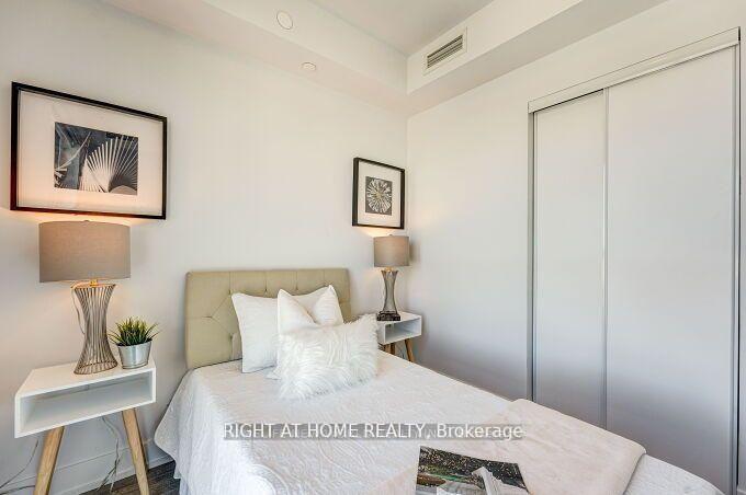 Photo 10 of Unit 1207, 2550 Simcoe Street E, Oshawa, Windfields — HOMEH