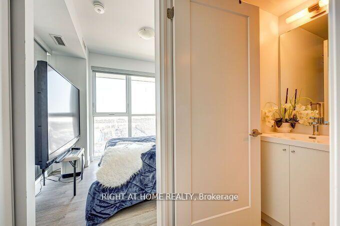 Photo 12 of Unit 1207, 2550 Simcoe Street E, Oshawa, Windfields — HOMEH