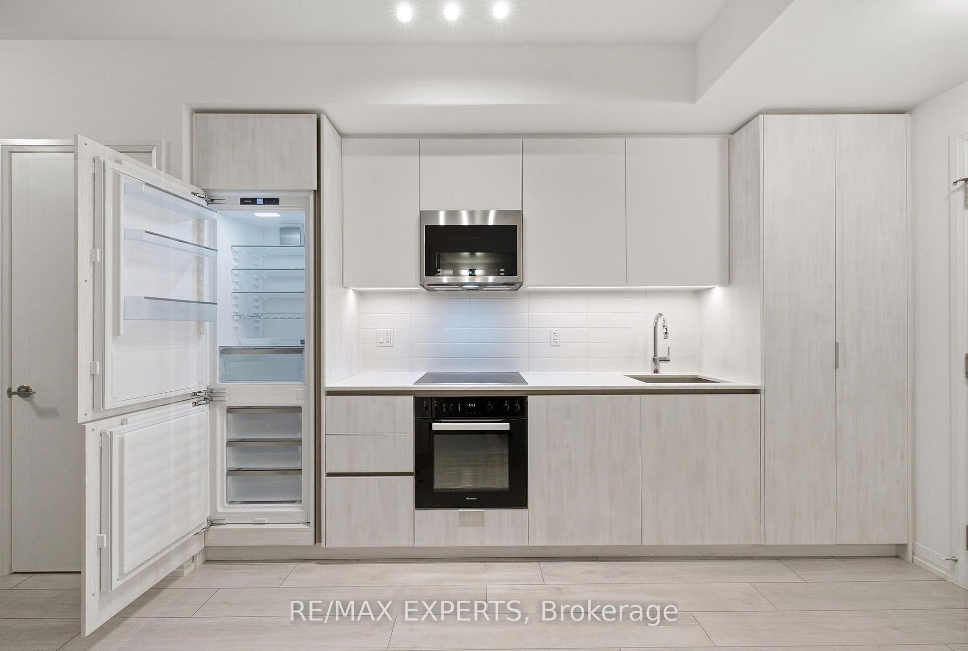 Photo 7 of Unit 1028, 400 King Street, Toronto, Waterfront Communities — HOMEH