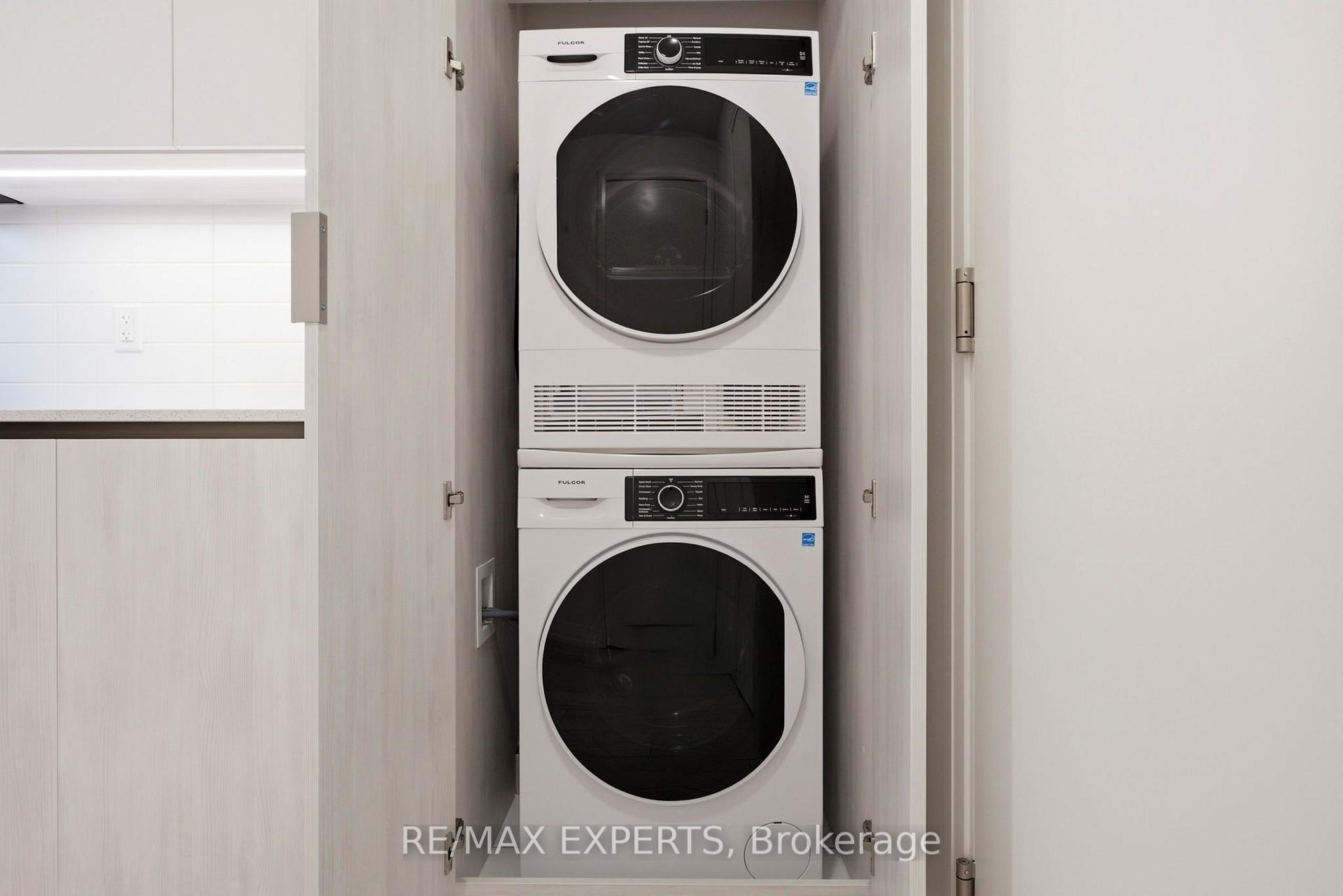 Photo 10 of Unit 1028, 400 King Street, Toronto, Waterfront Communities — HOMEH