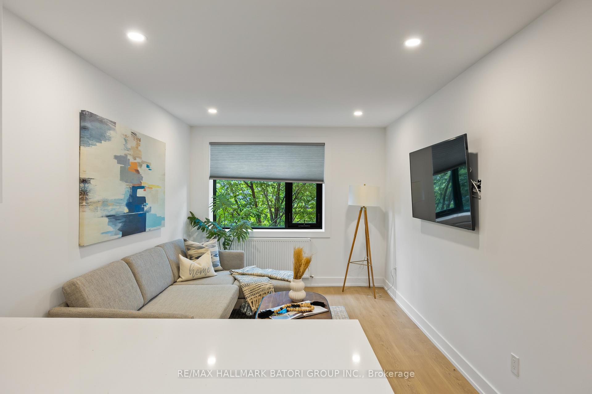 Photo 4 of Unit A, 357 Eglinton Avenue, Toronto, Yonge-Eglinton — HOMEH