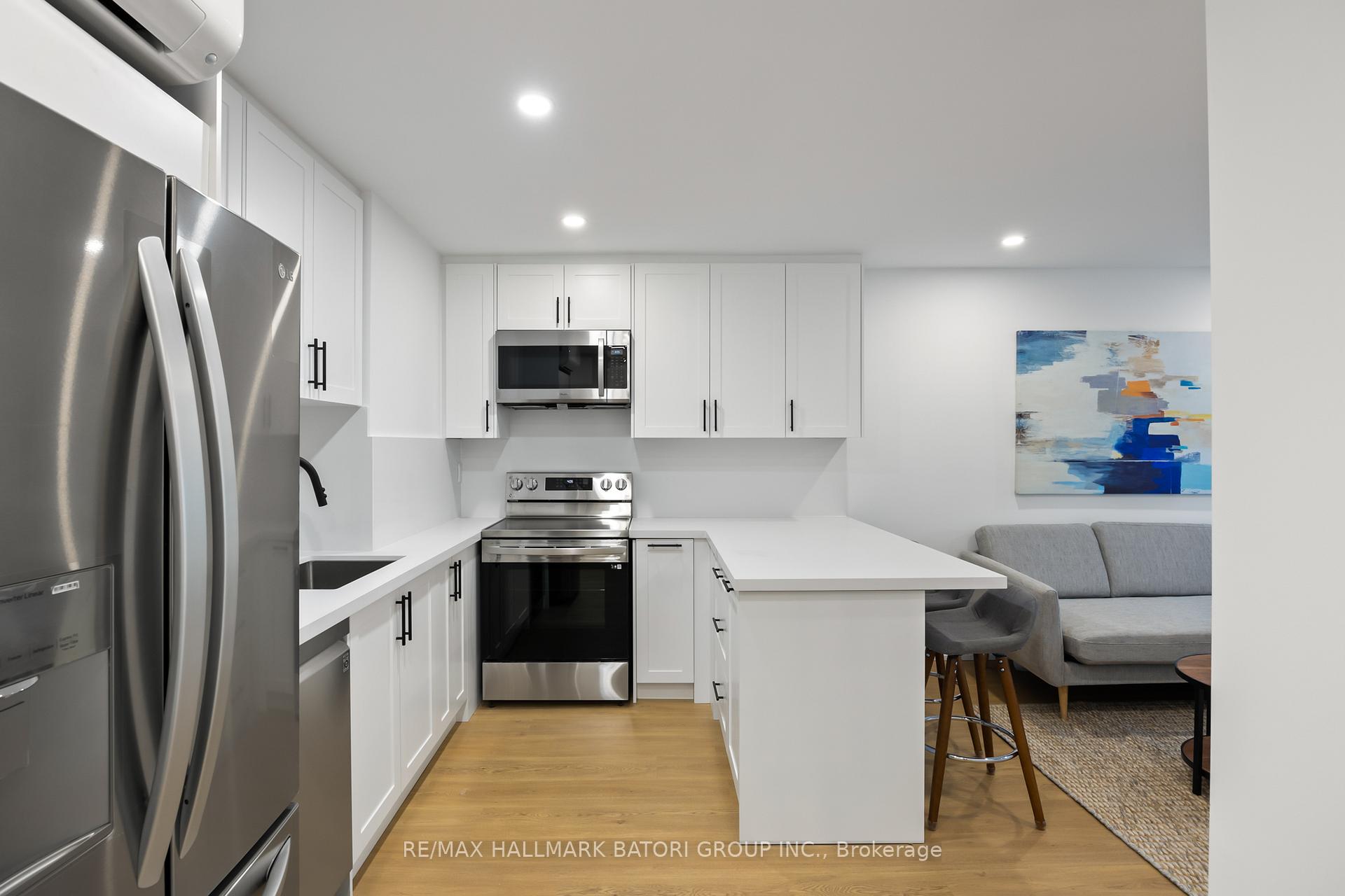 Photo 5 of Unit A, 357 Eglinton Avenue, Toronto, Yonge-Eglinton — HOMEH