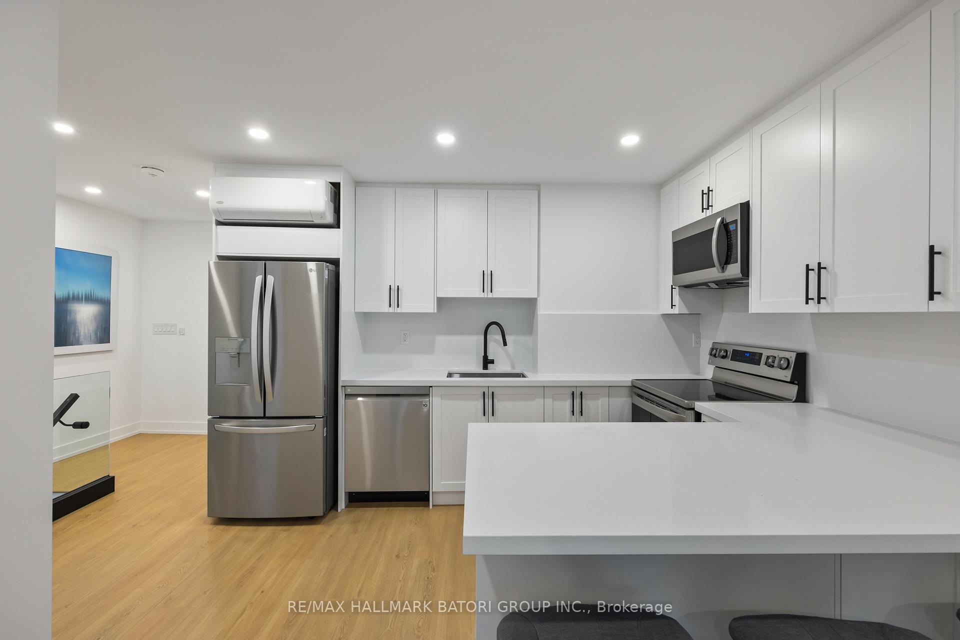 Photo 6 of Unit A, 357 Eglinton Avenue, Toronto, Yonge-Eglinton — HOMEH