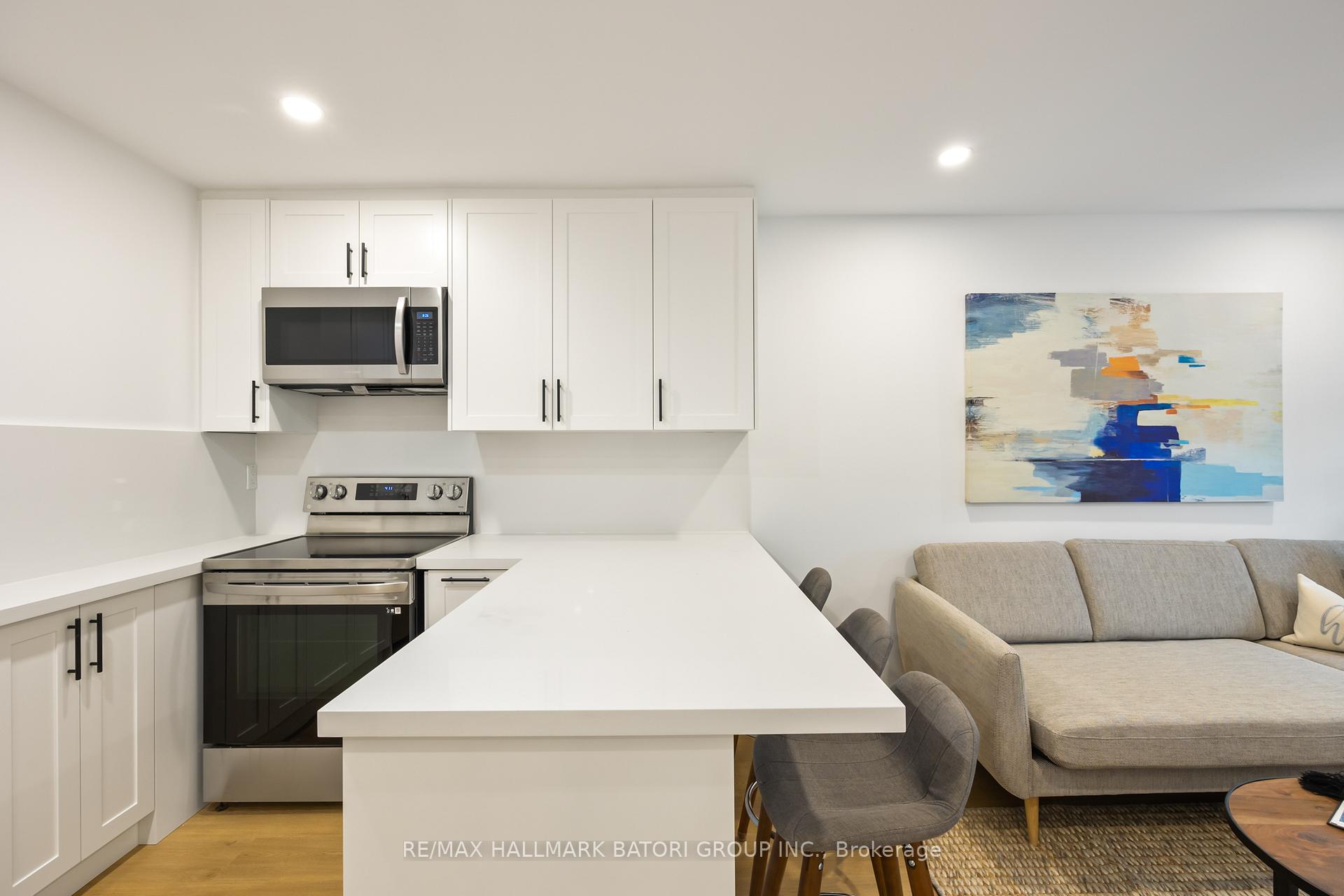 Photo 7 of Unit A, 357 Eglinton Avenue, Toronto, Yonge-Eglinton — HOMEH